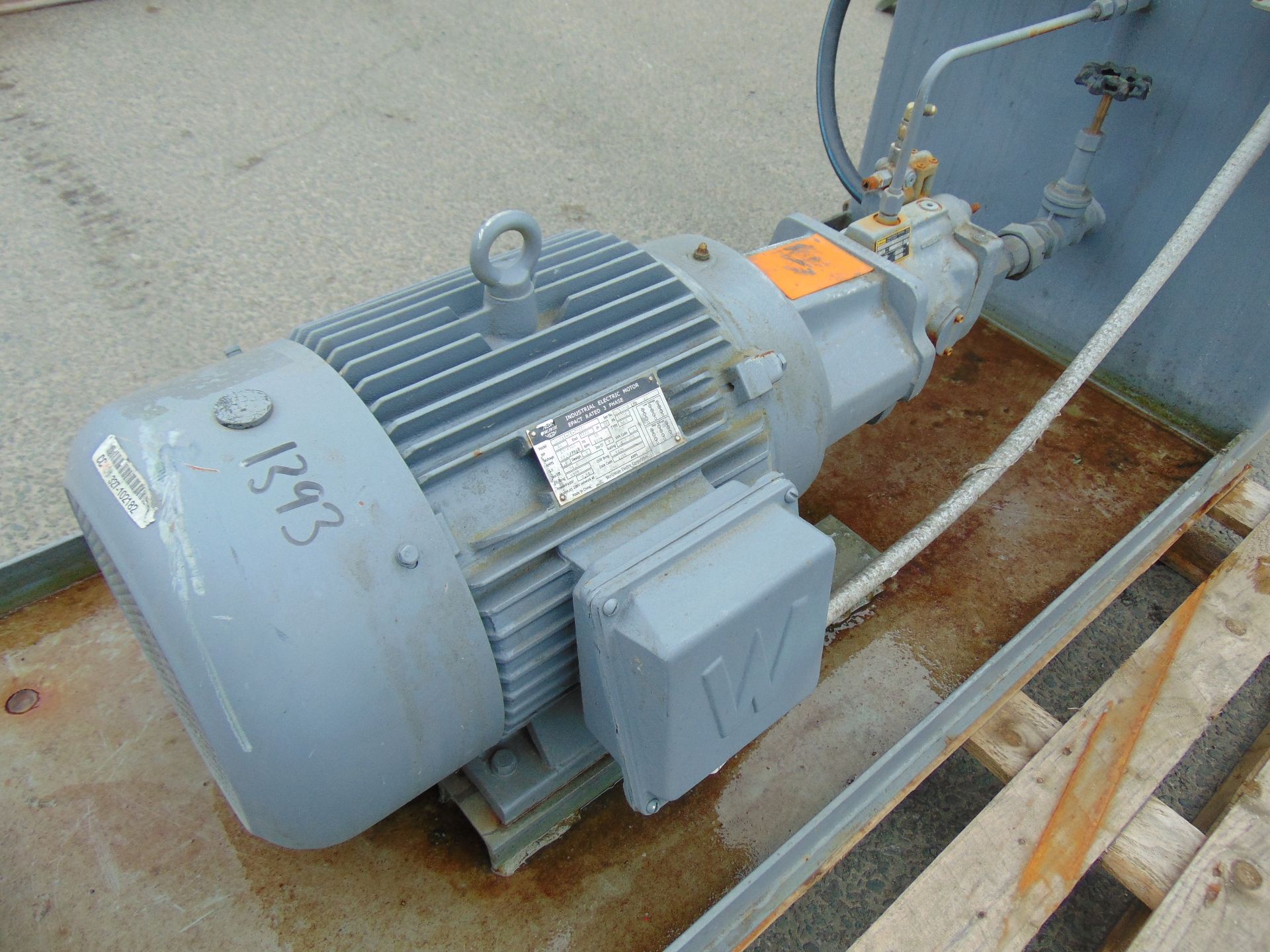 3 Phase Skid Mounted Hydraulic Pumping Unit - Image 2 of 9