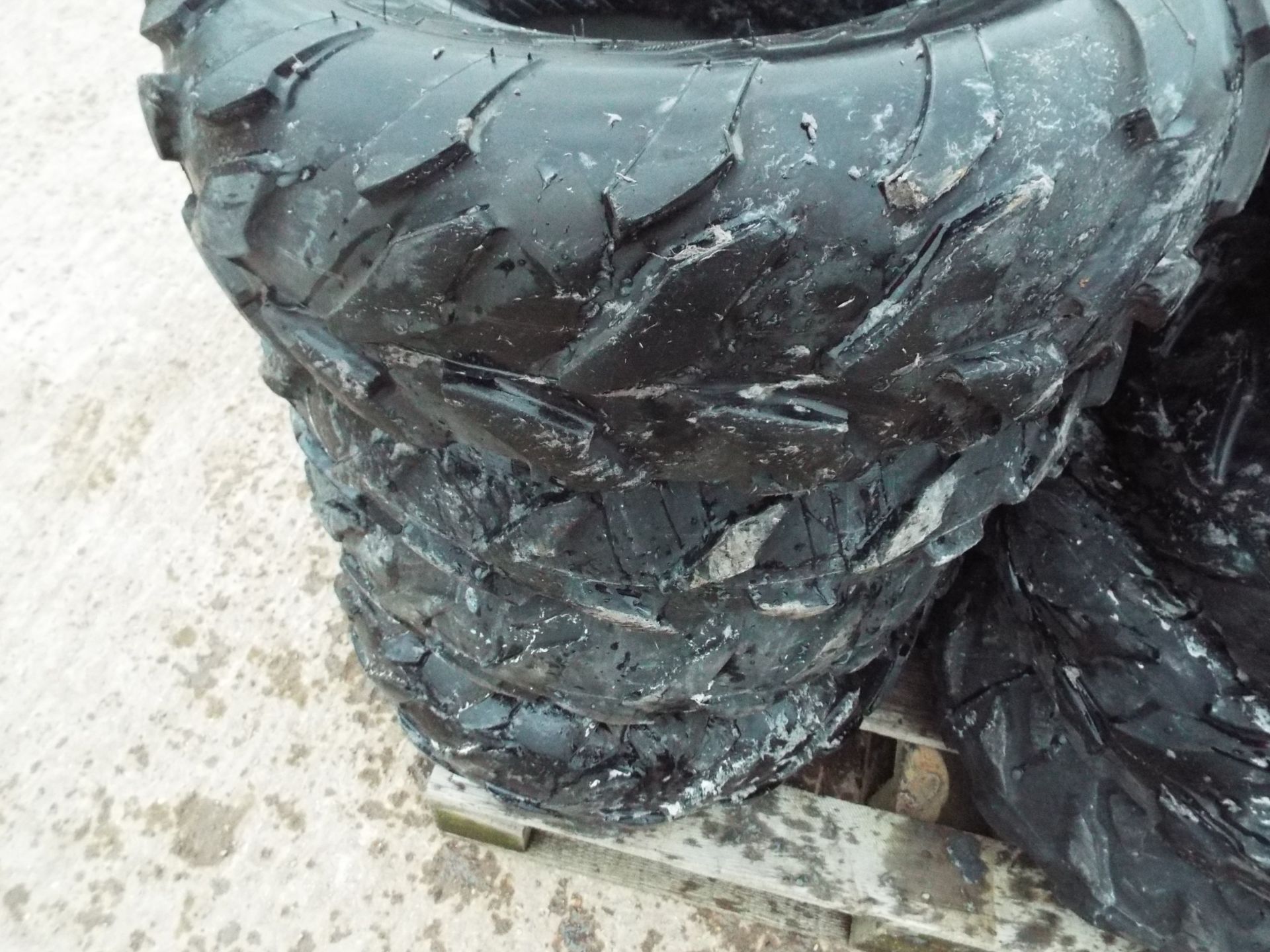 16 x Mixed Maxxis ATV Tyres - Image 10 of 12