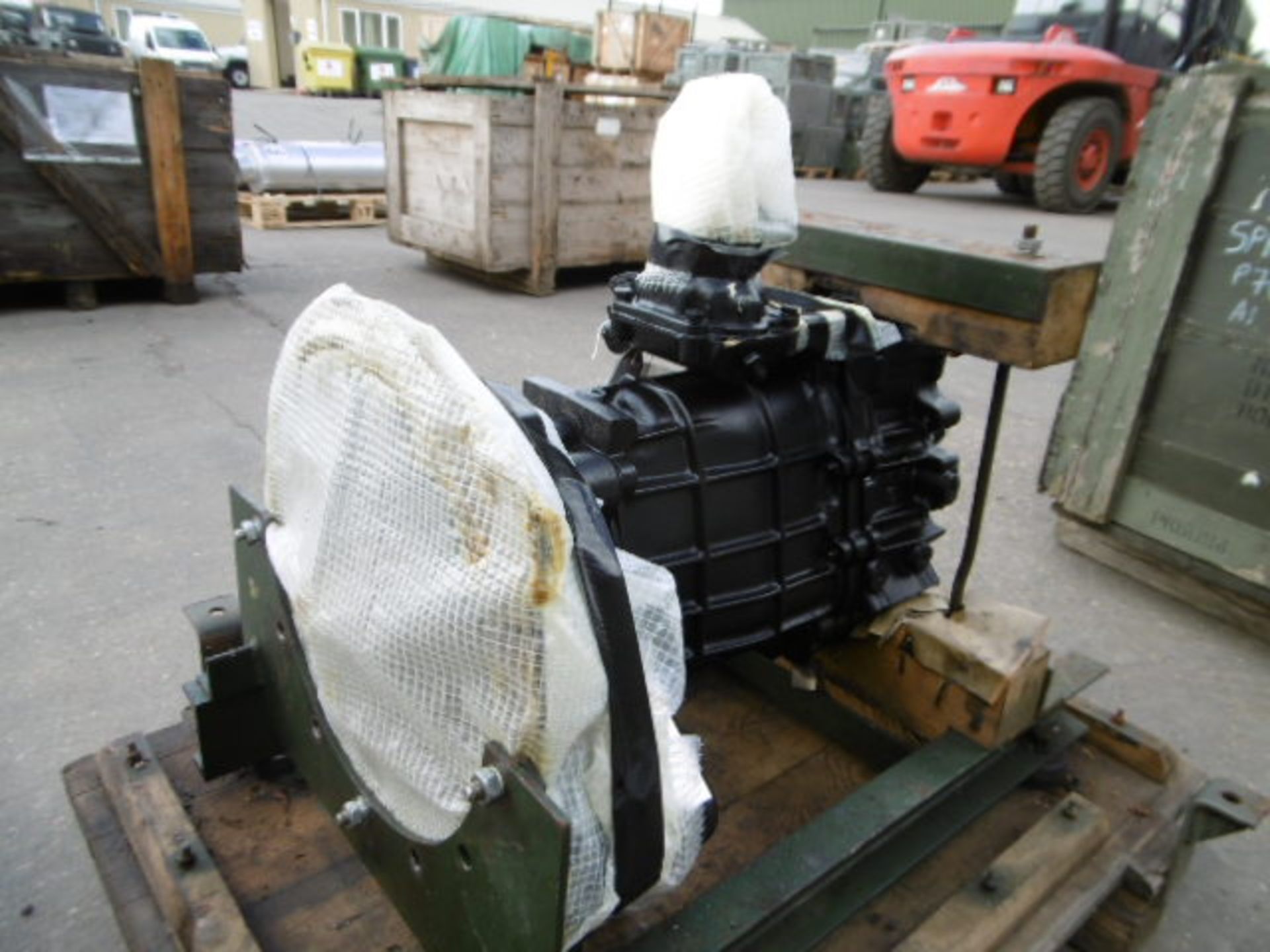 A1 Reconditioned Land Rover LT77 Gearbox - Image 3 of 8