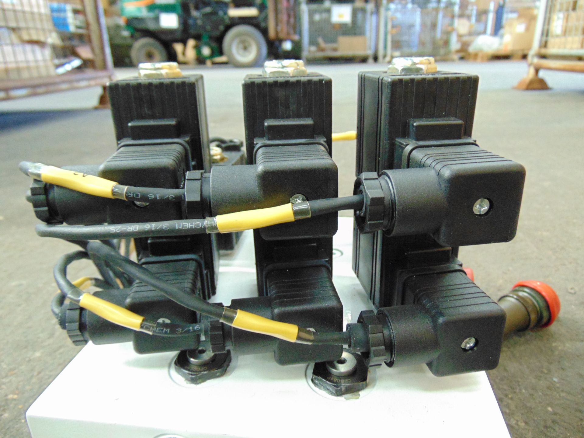 Parker Hydraulics Pump P/no C191253 - Image 3 of 11