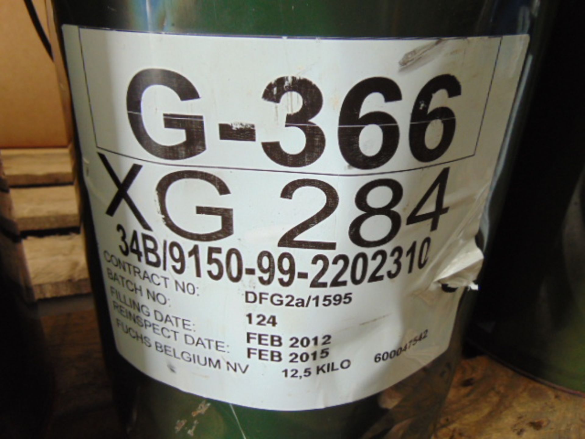4 x Unissued 12.5Kg Tins of XG-284 G-366 Grease - Image 3 of 4
