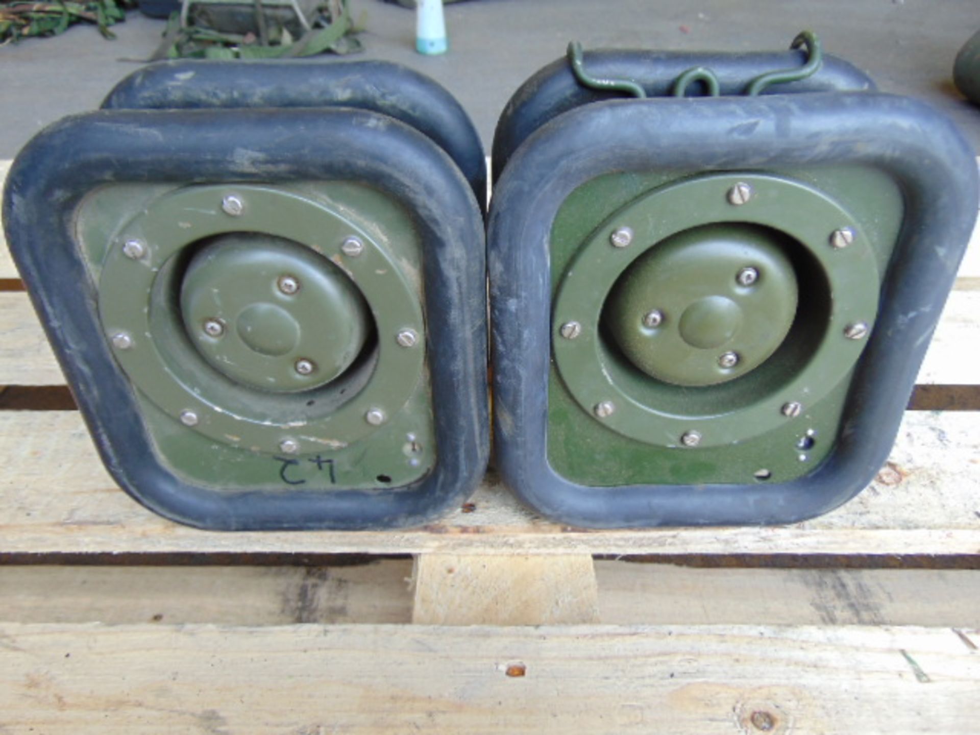 2 x Clansman Freestanding Loudspeakers - Image 4 of 6