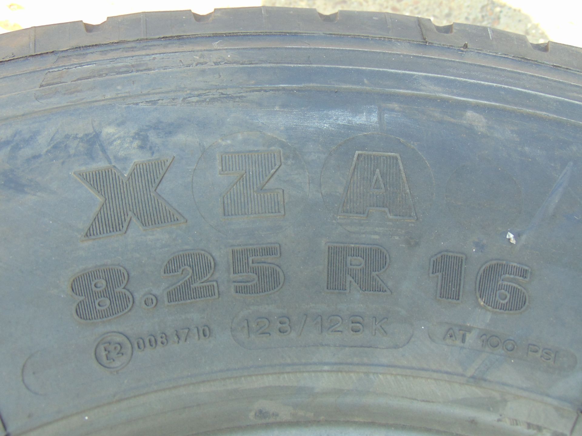 1 x Michelin 8.25 R16 XZA Tyre - Image 5 of 5