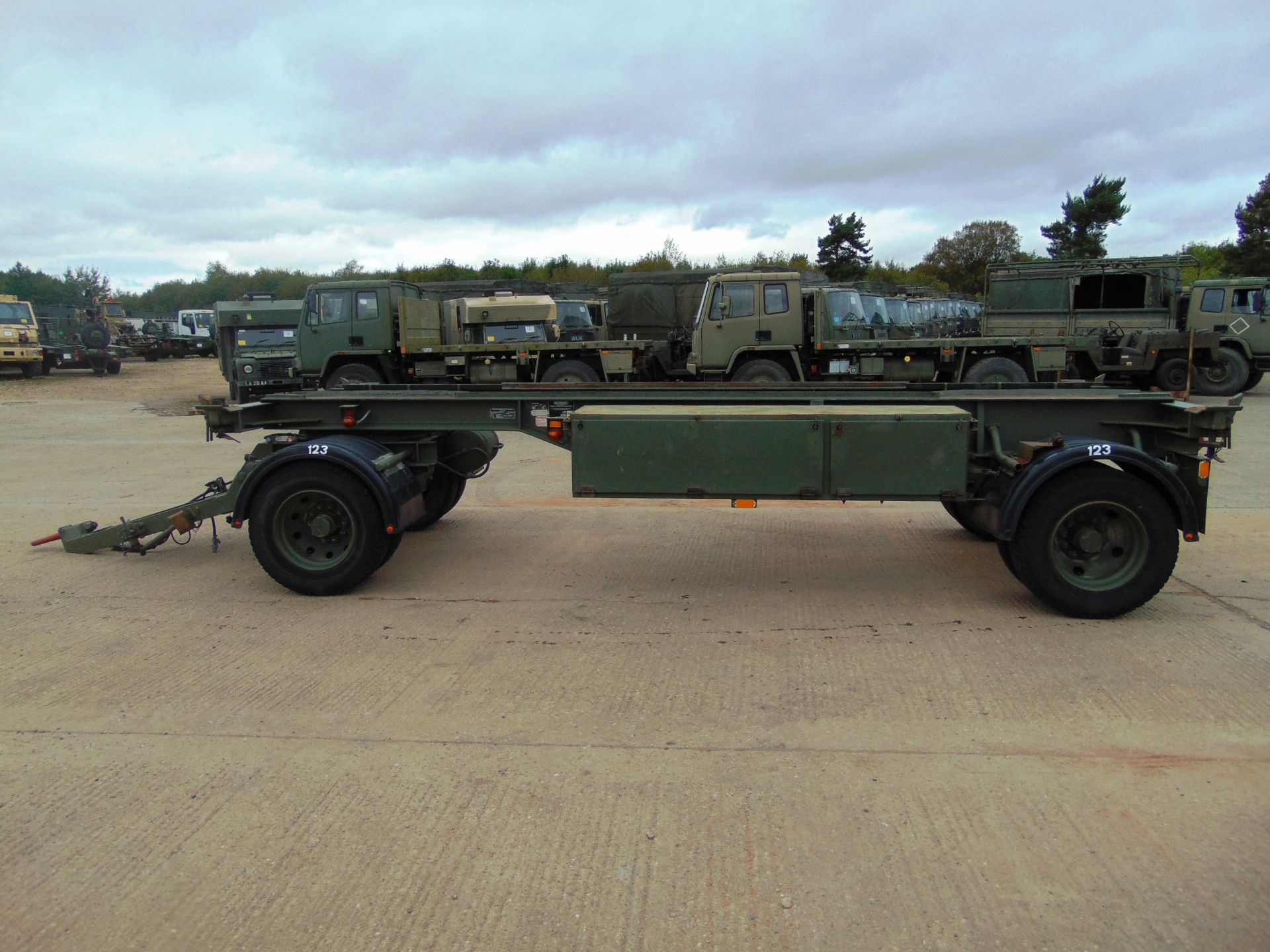 King DB 2 Axle 15 Tonne Skeletal drops/skip/container Trailer - Image 8 of 25