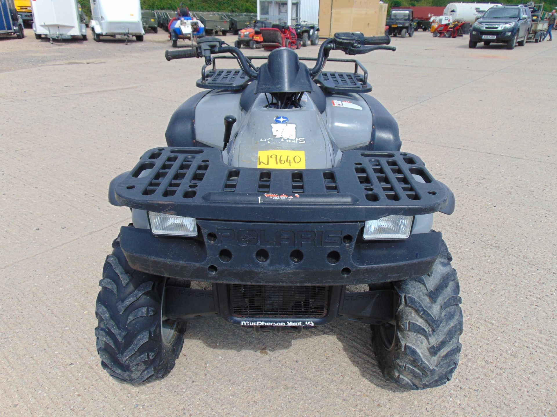 Polaris Magnum 325 HDS 4x4 Quad Bike - Image 2 of 14