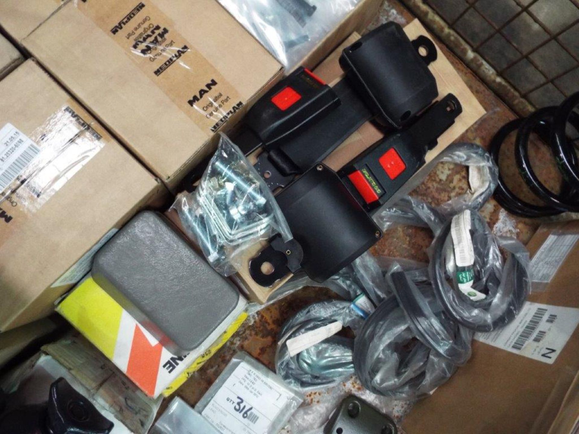 Mixed Stillage of Land Rover Wolf and Truck parts inc, Lock Sets, Bottle Jack, Valves, Lights etc - Image 3 of 9