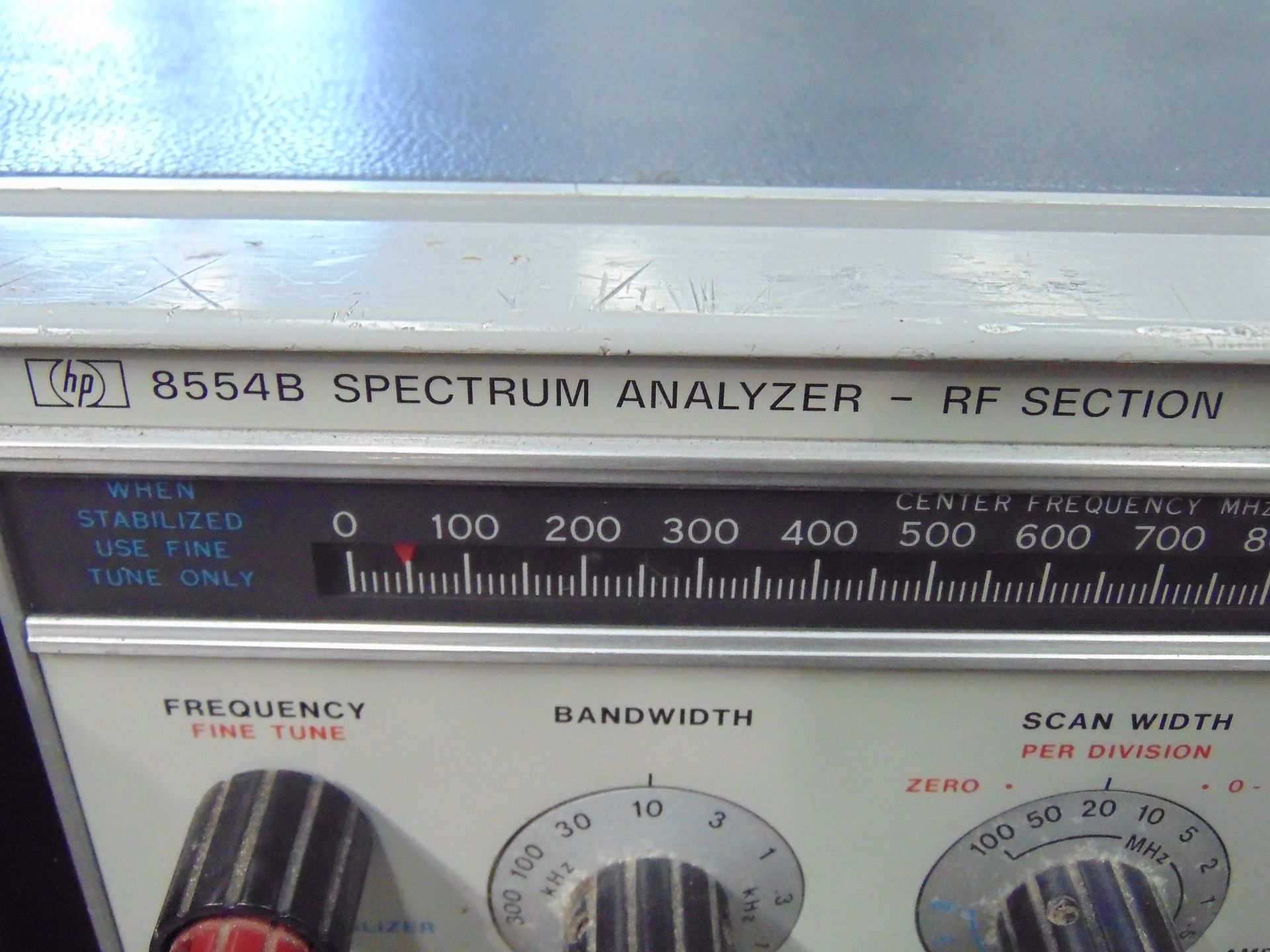 Hewlett-Packard 8554B Spectrum Analyser - Image 5 of 7