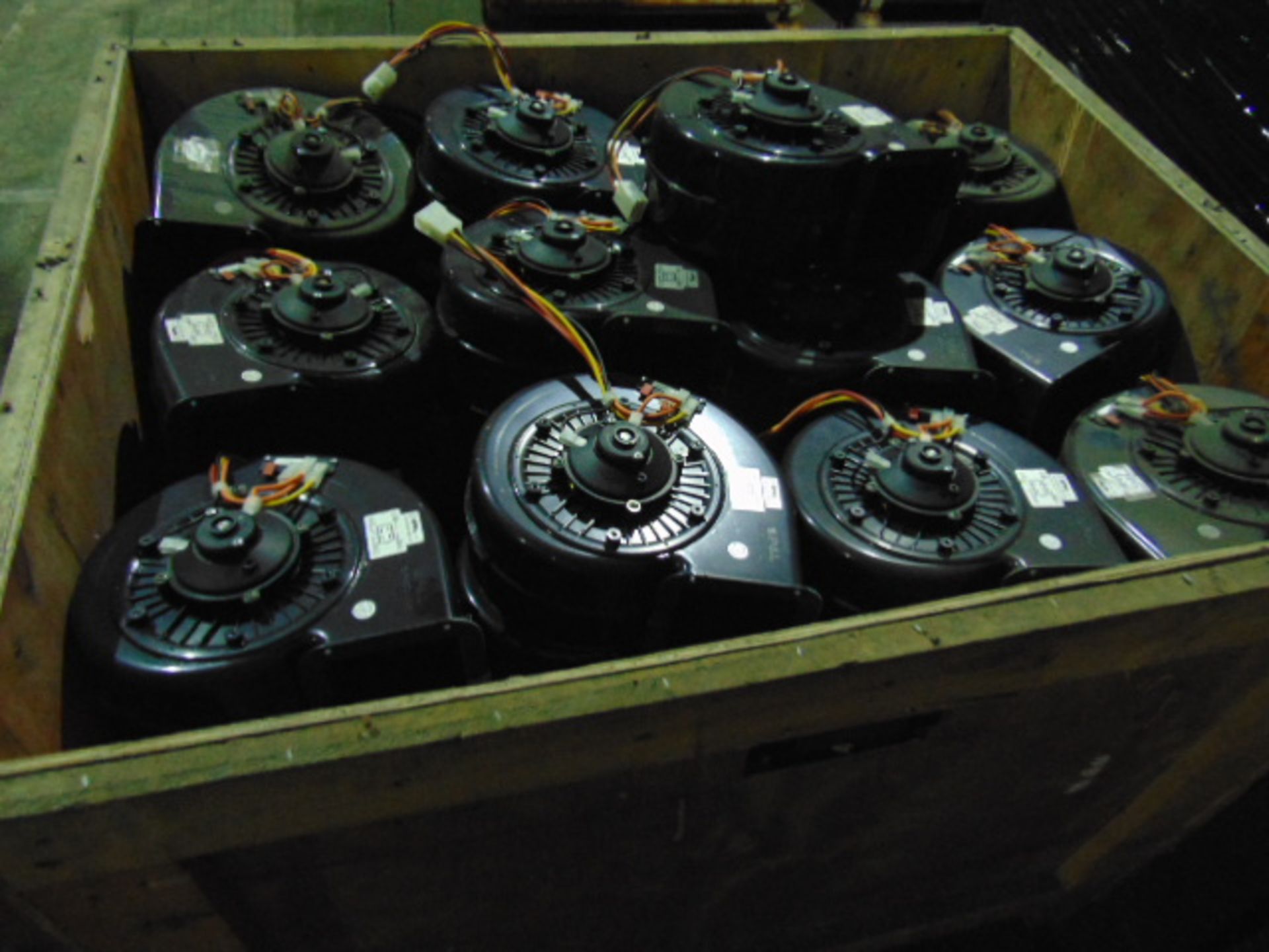 Approx 60 x SPAL 004-B41-28S Blowers - Image 2 of 3