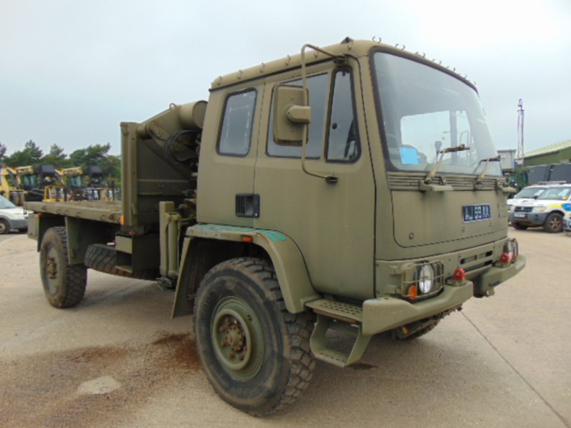 Leyland DAF 4X4 Truck complete with Atlas Crane