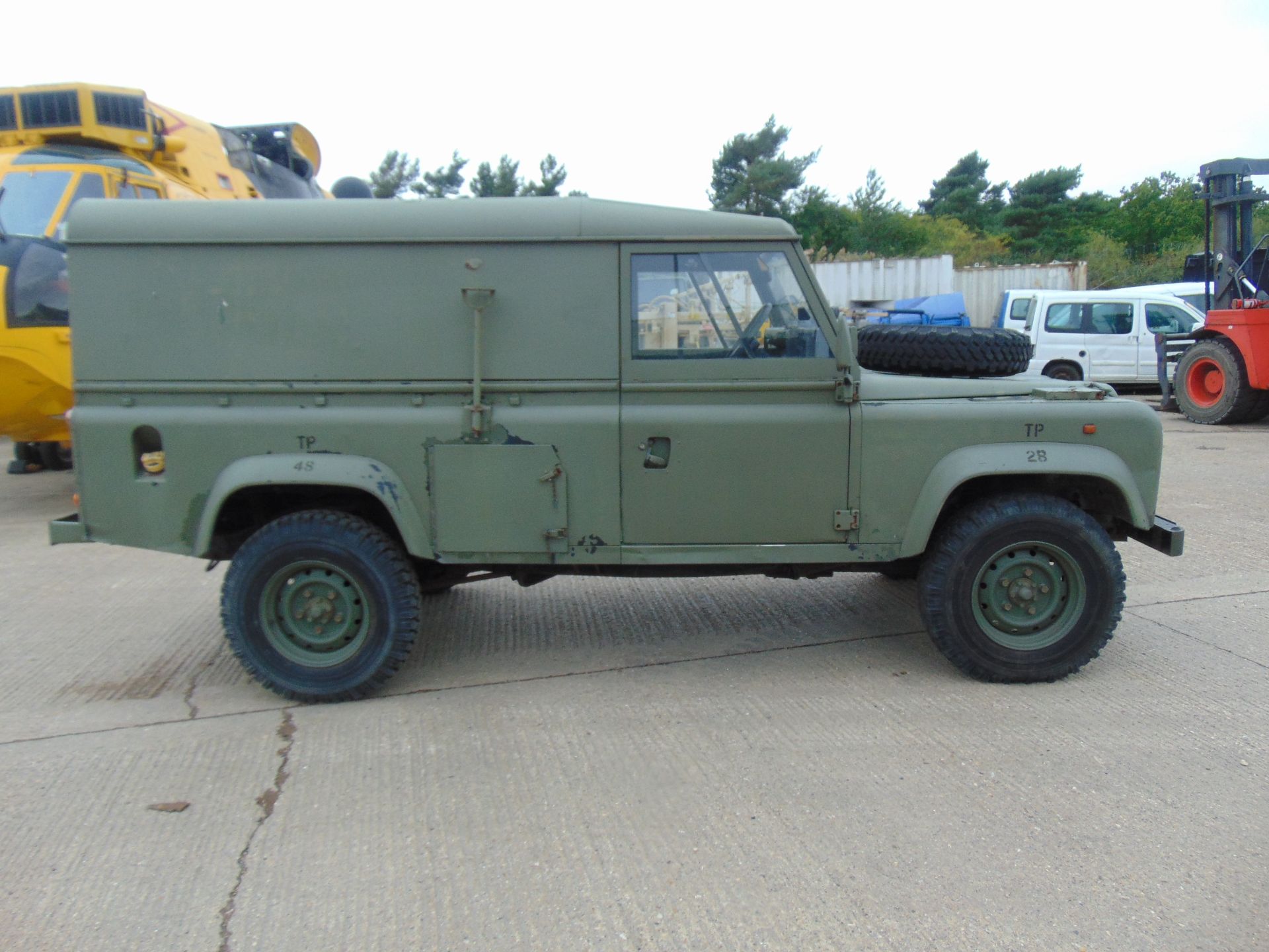 Land Rover Defender 110 Hard Top R380 Gearbox - Image 5 of 21