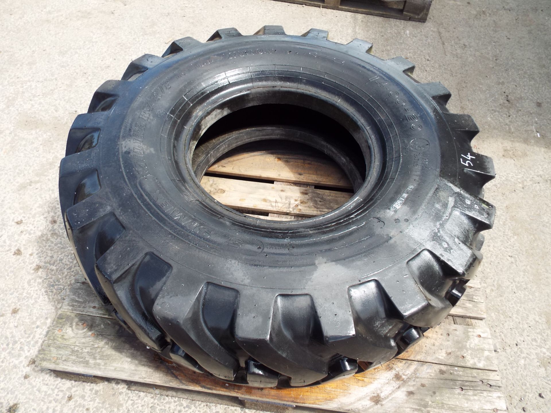 Simex Military R/F 14.00-20 Tyre