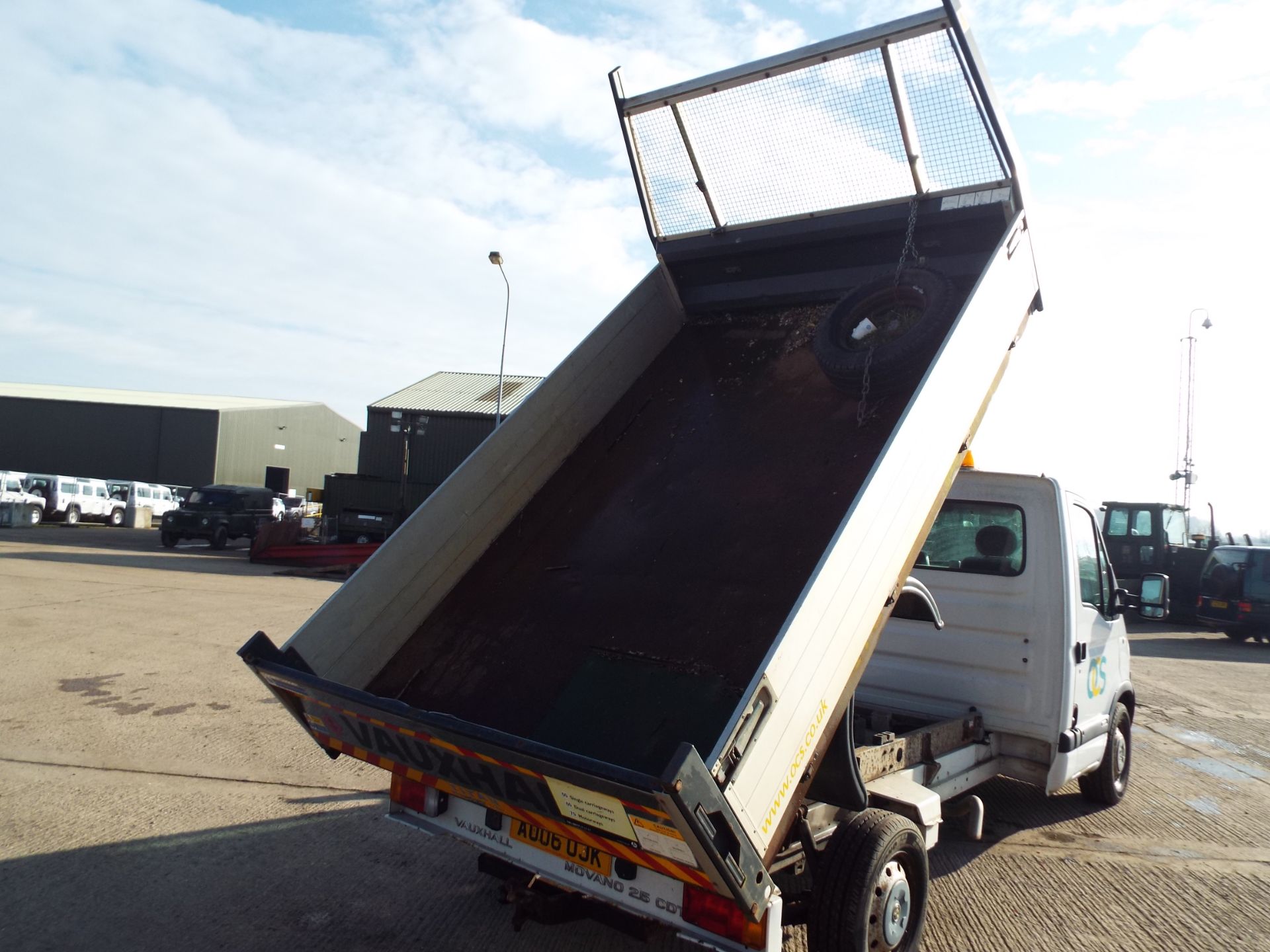Vauxhall Movano 3500 2.5 CDTi MWB Flat Bed Tipper - Image 15 of 21