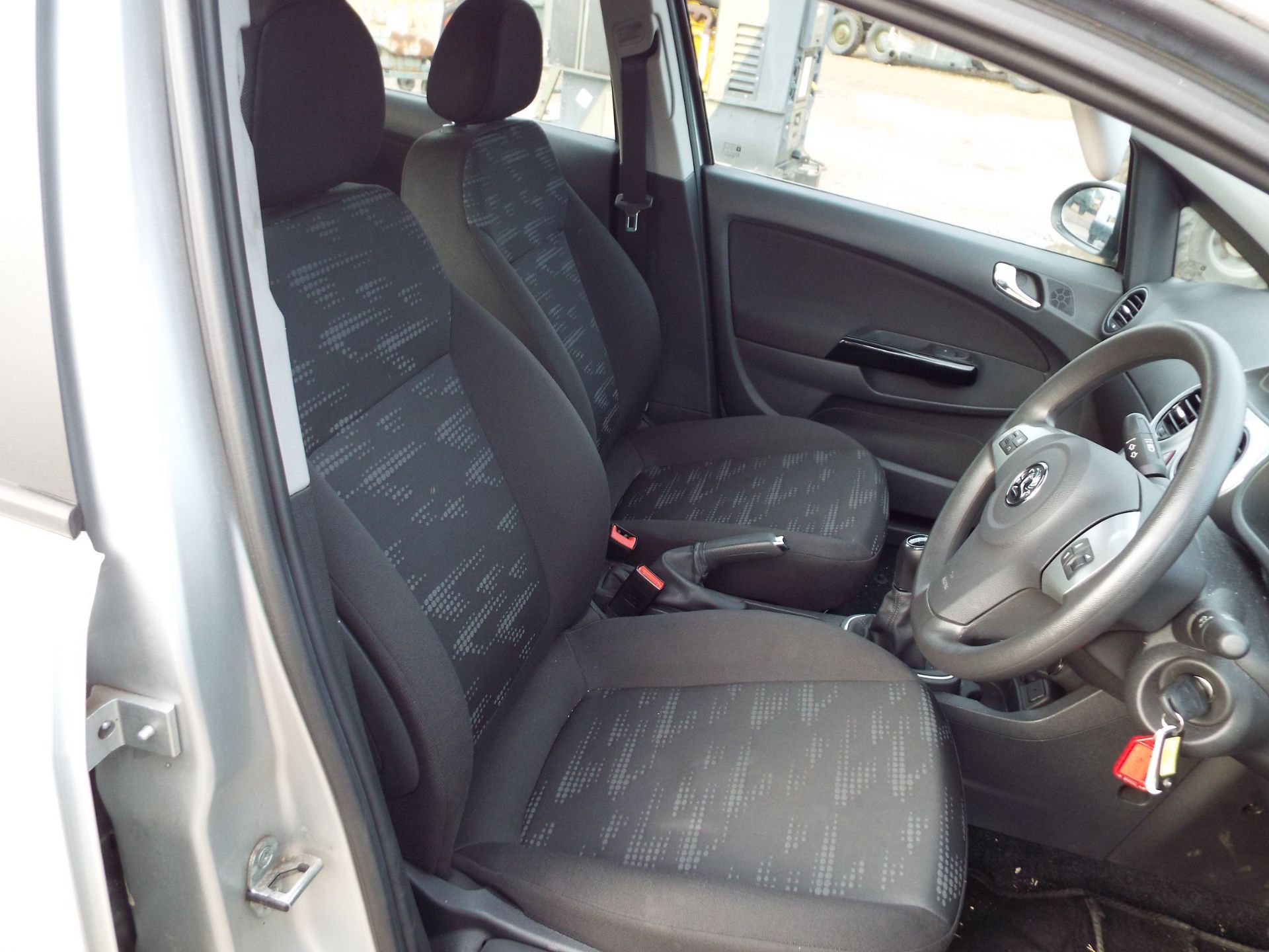 Vauxhall Corsa 1.3 CDTi exclusiv - Bild 12 aus 27