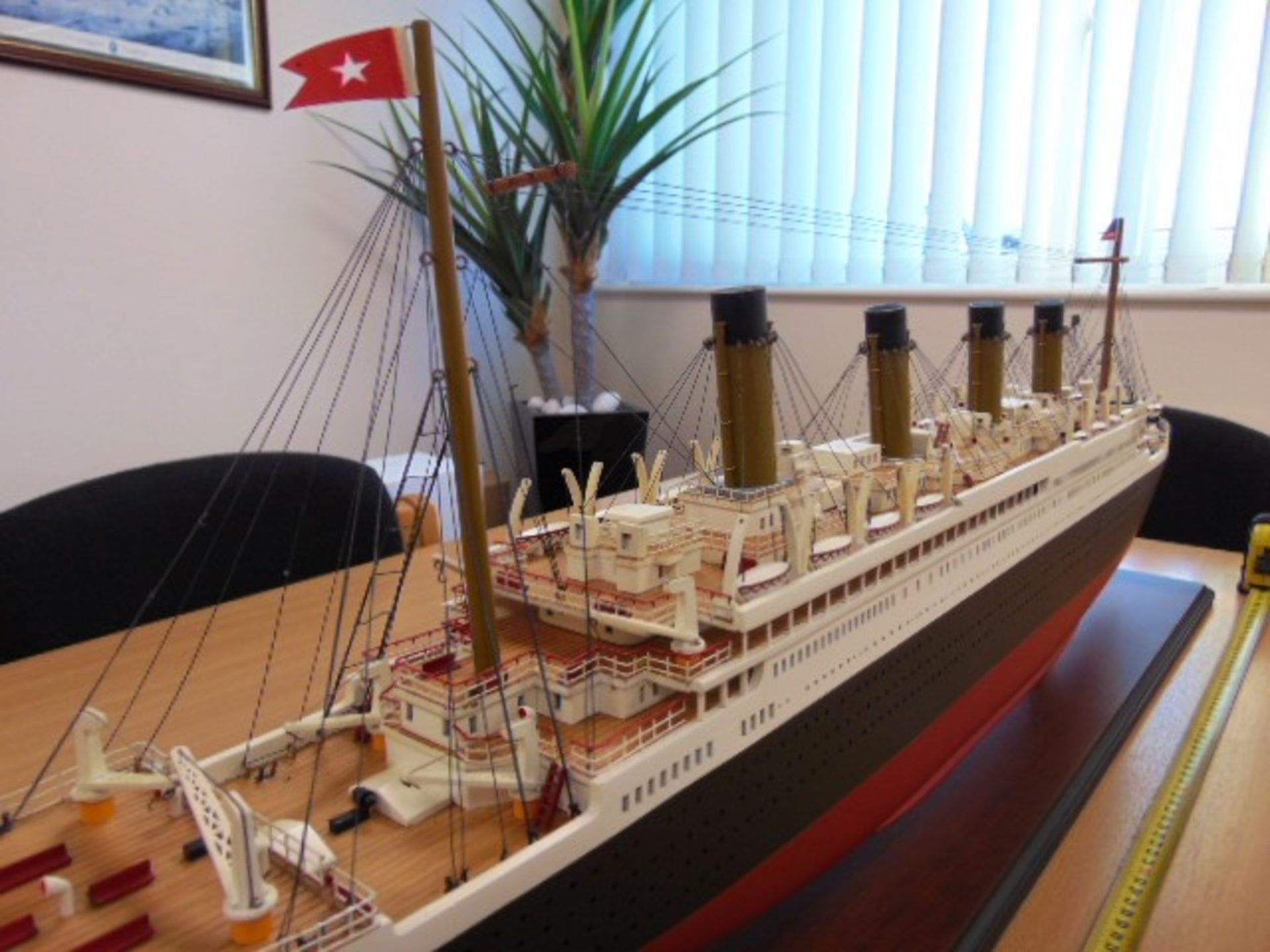 RMS Titanic Highly detailed wood scale model - Image 9 of 12