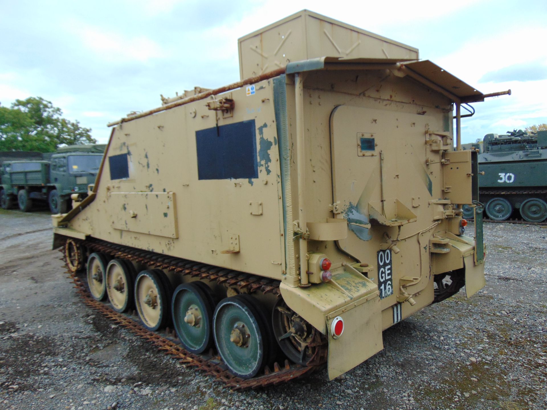 FV105 Sultan Armoured Personnel Carrier - Image 6 of 22