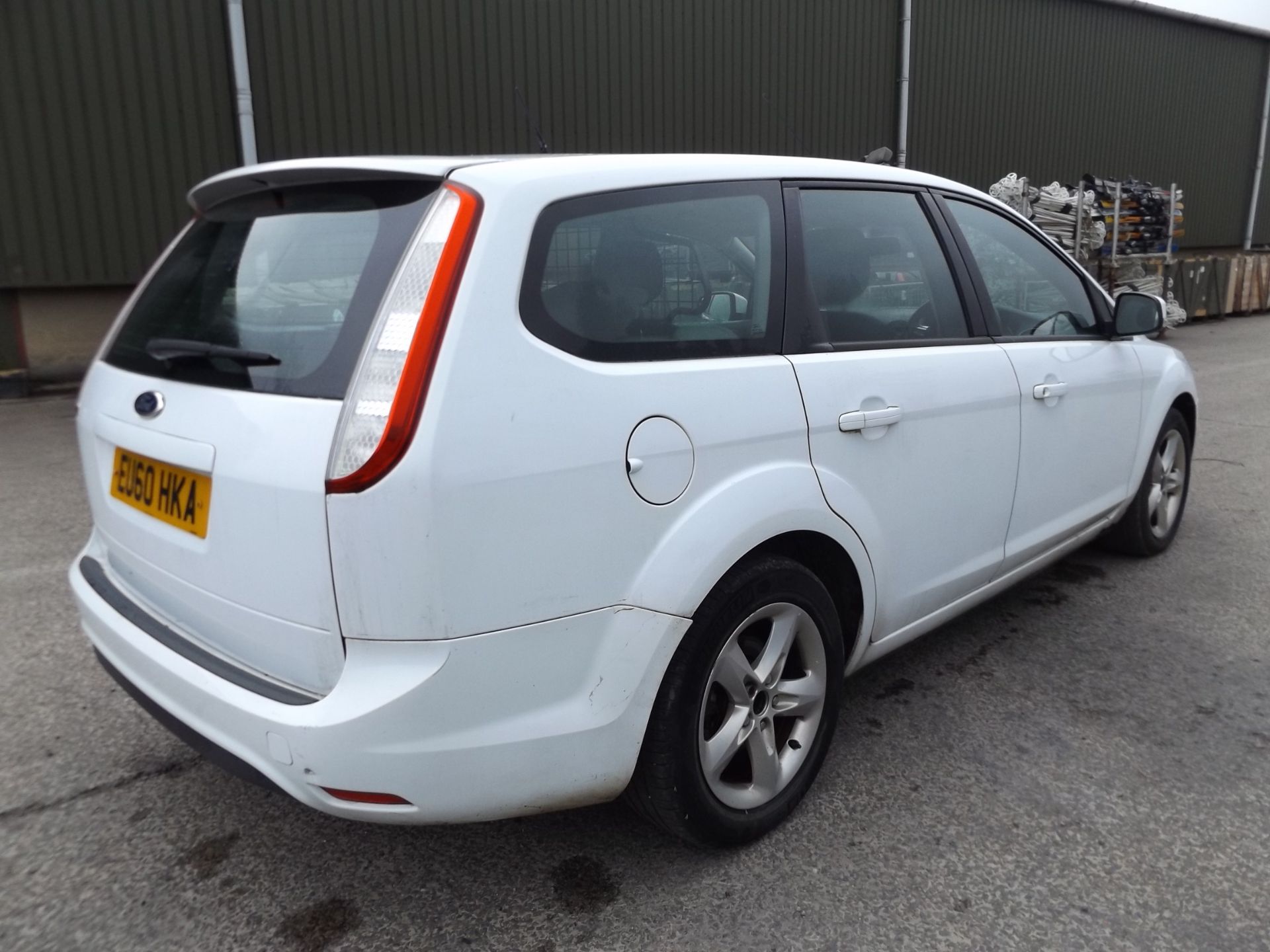 Ford Focus 1.6TDi Zetec Estate - Image 8 of 20