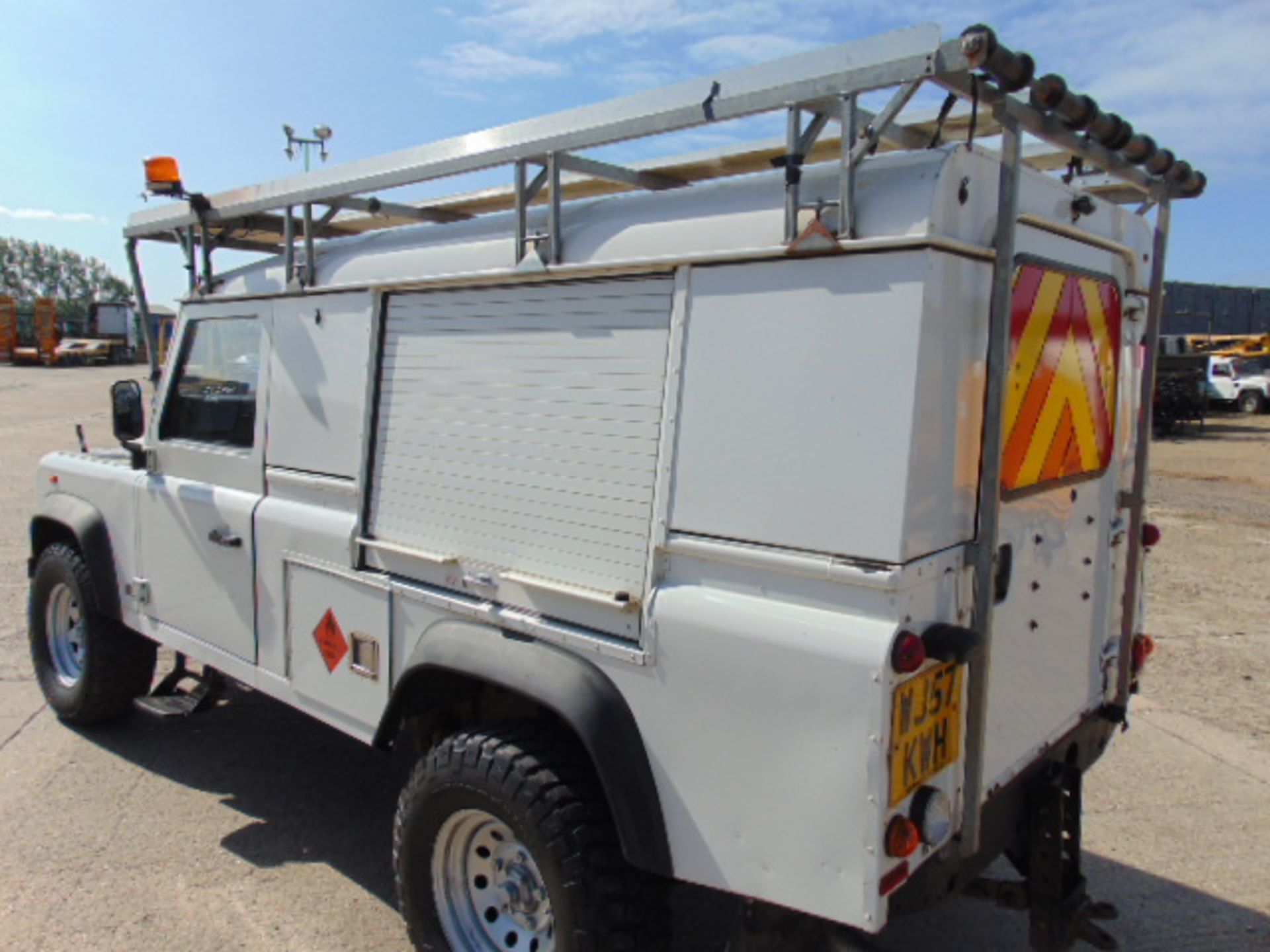 Land Rover Defender 110 Puma Hardtop 4x4 Special Utility (Mobile Workshop) complete with Winch - Image 5 of 34