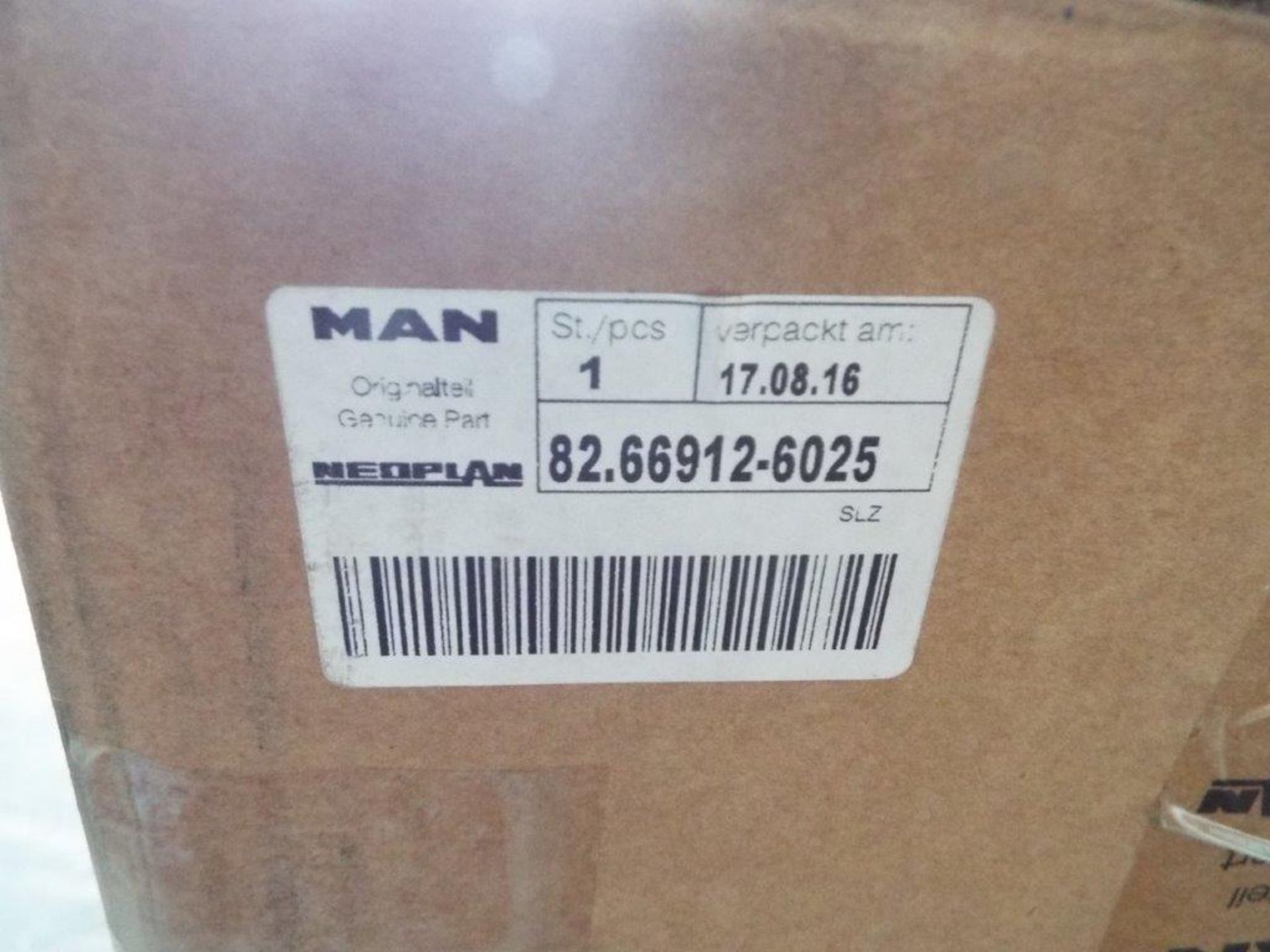 MAN Stowage Box P/No 81.66912-6025 - Image 6 of 7