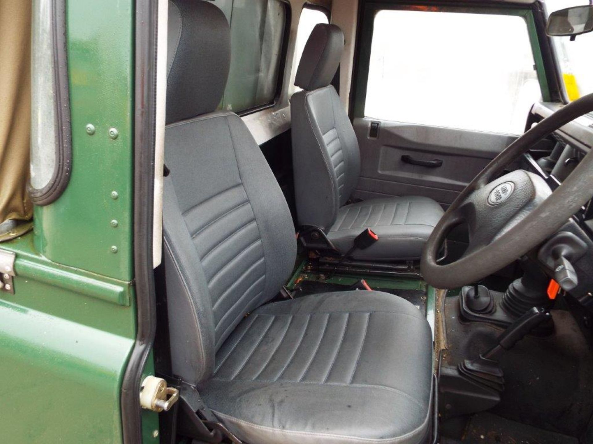 Land Rover Defender 110 300TDi Truck Cab Pick Up - Image 11 of 22