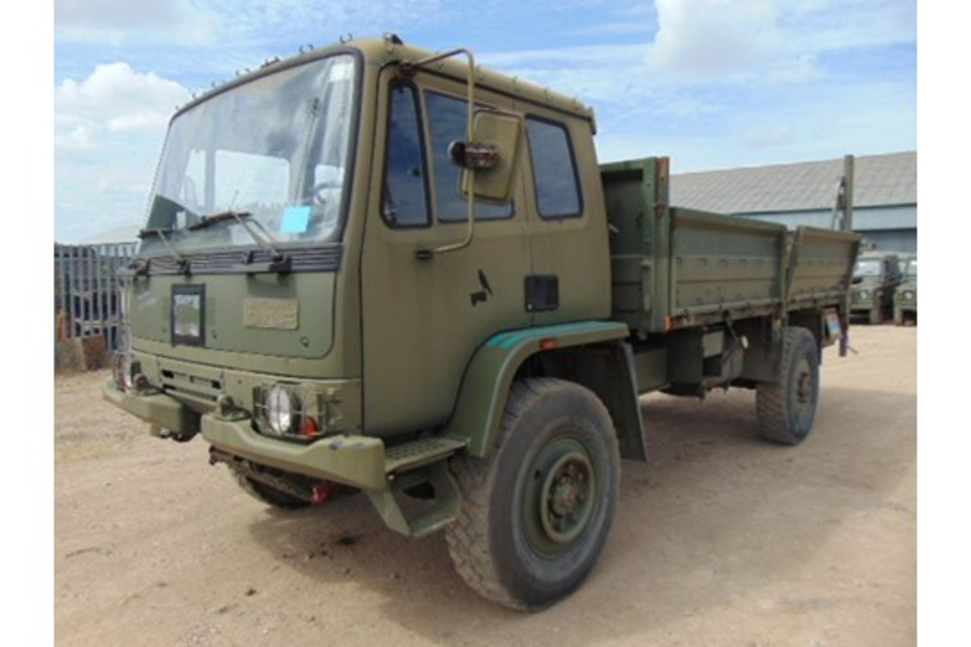 Left Hand Drive Leyland Daf 45/150 4 x 4 with Ratcliff 1000Kg Tail Lift - Image 3 of 15