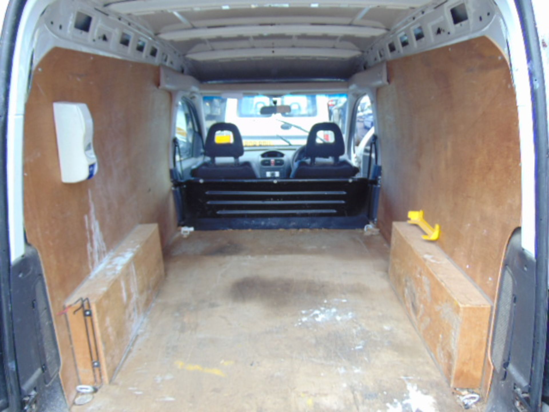 2008 Vauxhall Combo 1.3 Turbo Diesel Panel Van - Image 13 of 15