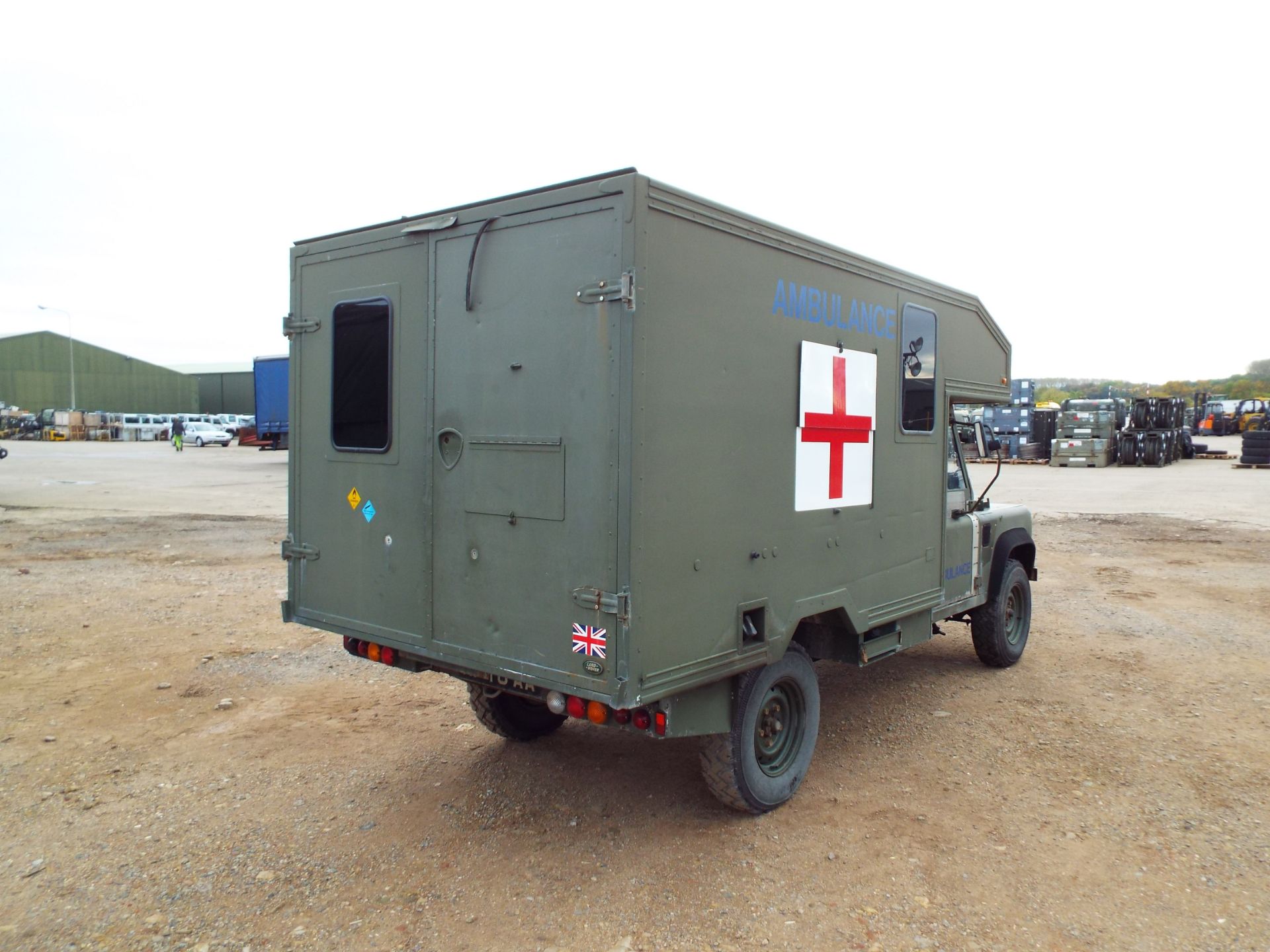 Military Specification Land Rover Wolf 130 ambulance - Image 7 of 28