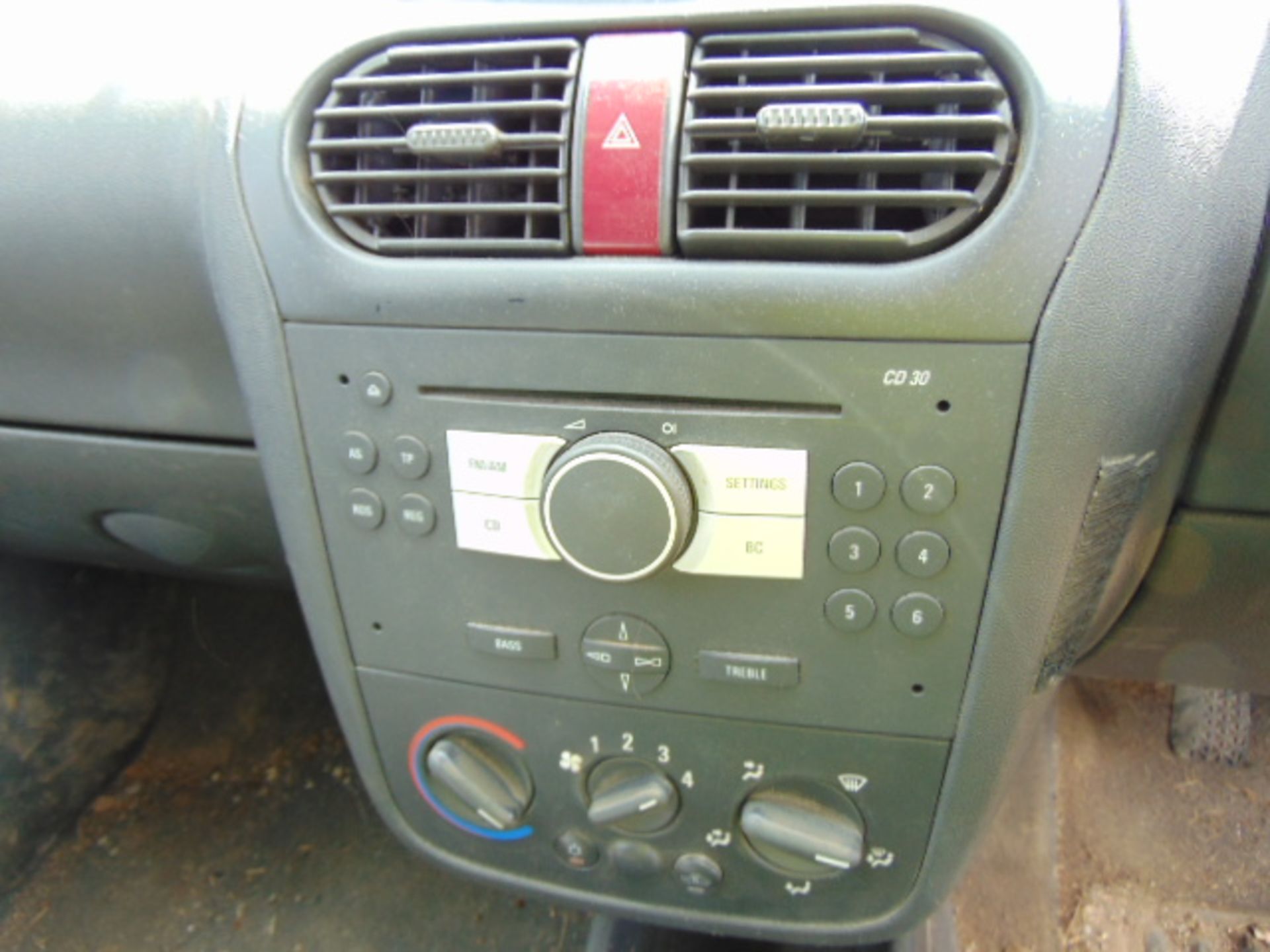 2008 Vauxhall Combo 1.3 Turbo Diesel Panel Van - Image 11 of 15