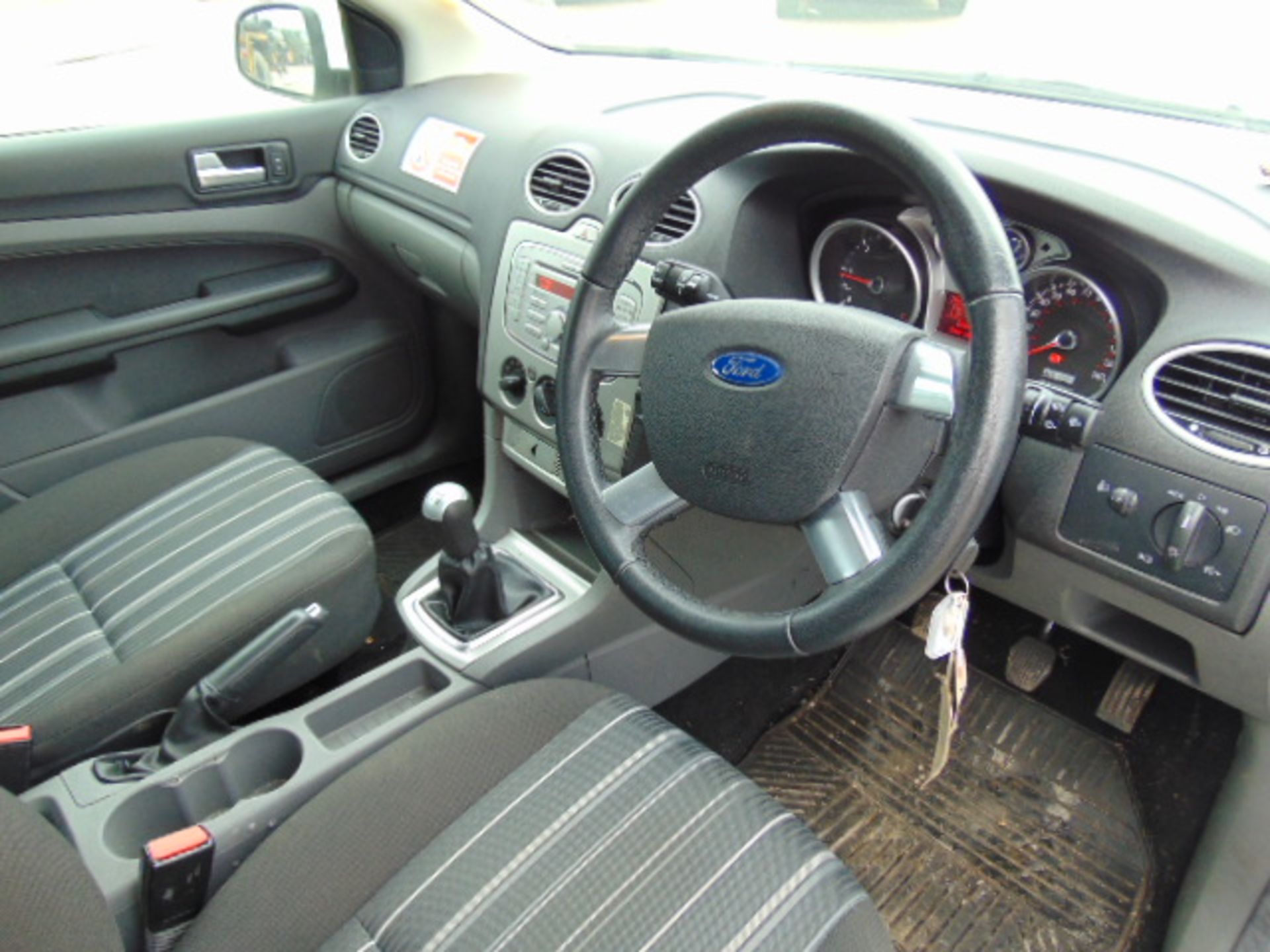 Ford Focus 1.8 Style Turbo Diesel Estate - Image 12 of 18