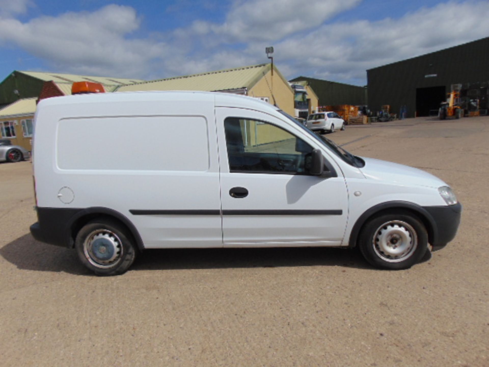 2008 Vauxhall Combo 1.3 Turbo Diesel Panel Van - Image 5 of 15