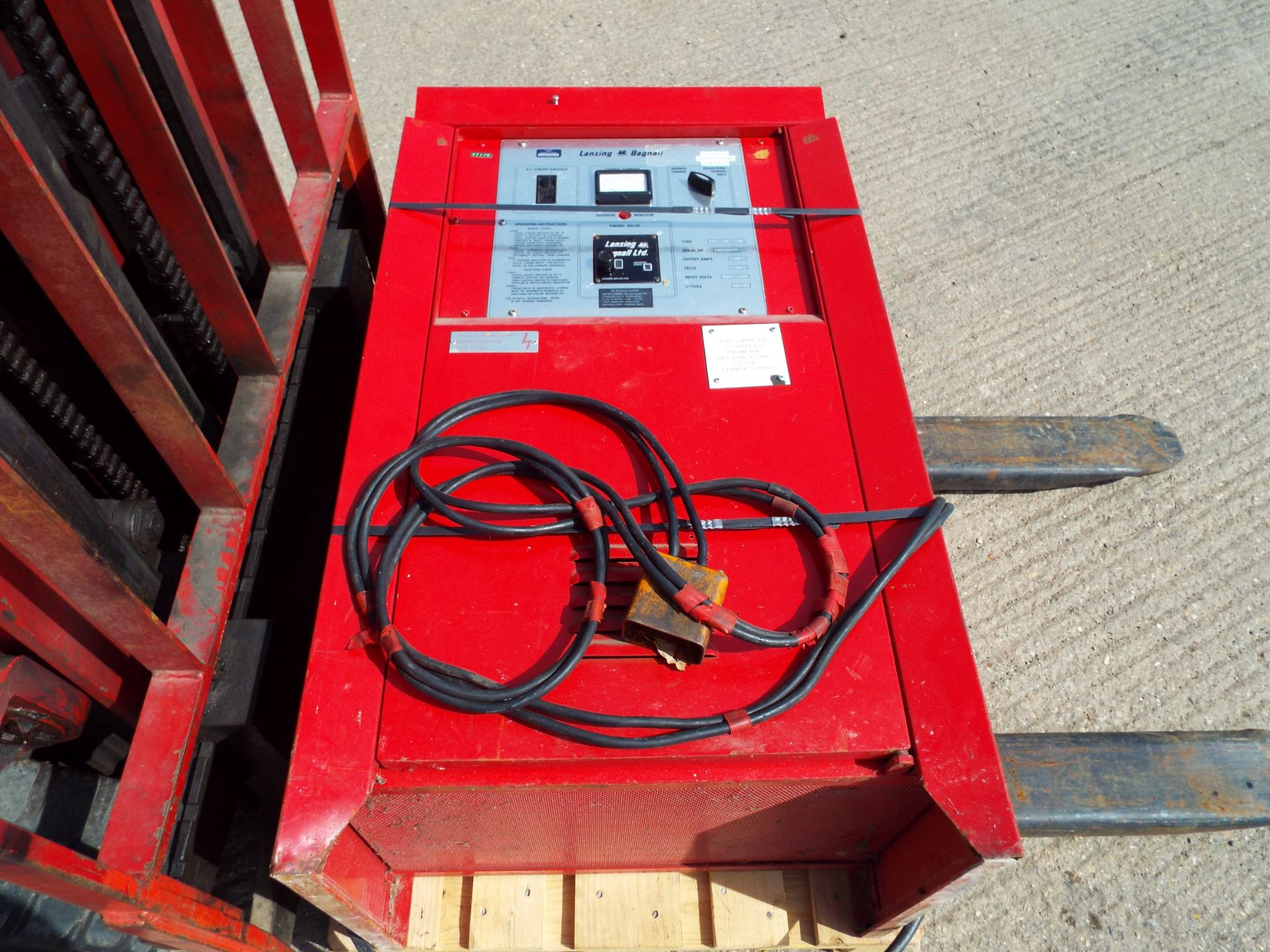 Lansing Bagnell FOER 9 2.3 Electric Forklift with Charger - Image 22 of 23