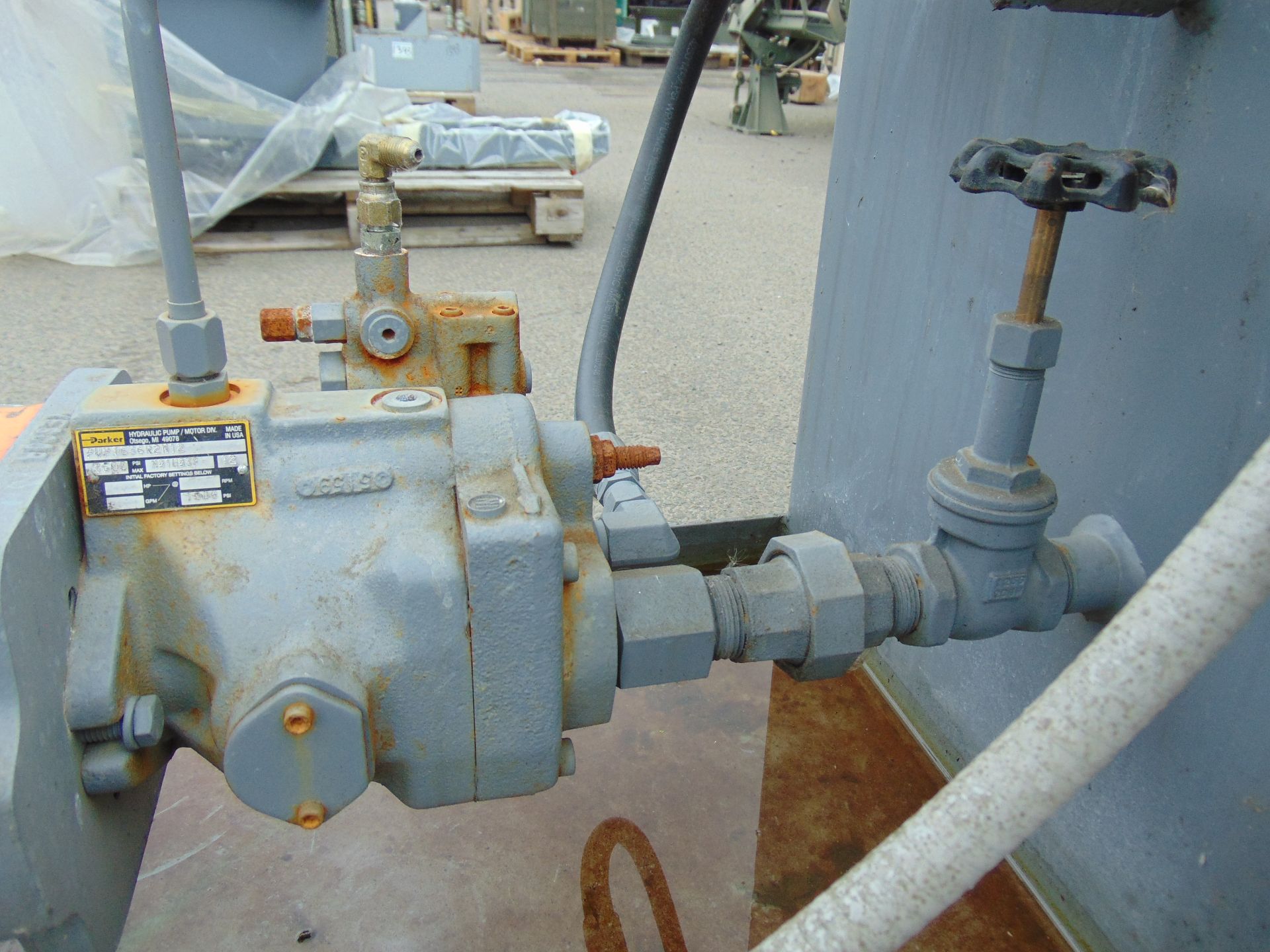 3 Phase Skid Mounted Hydraulic Pumping Unit - Bild 4 aus 9