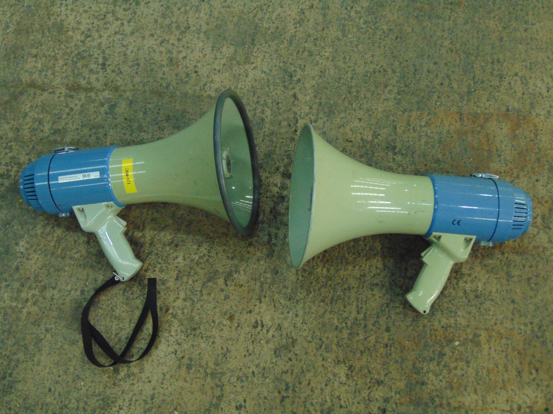 2 x Loudhailers/Megaphones