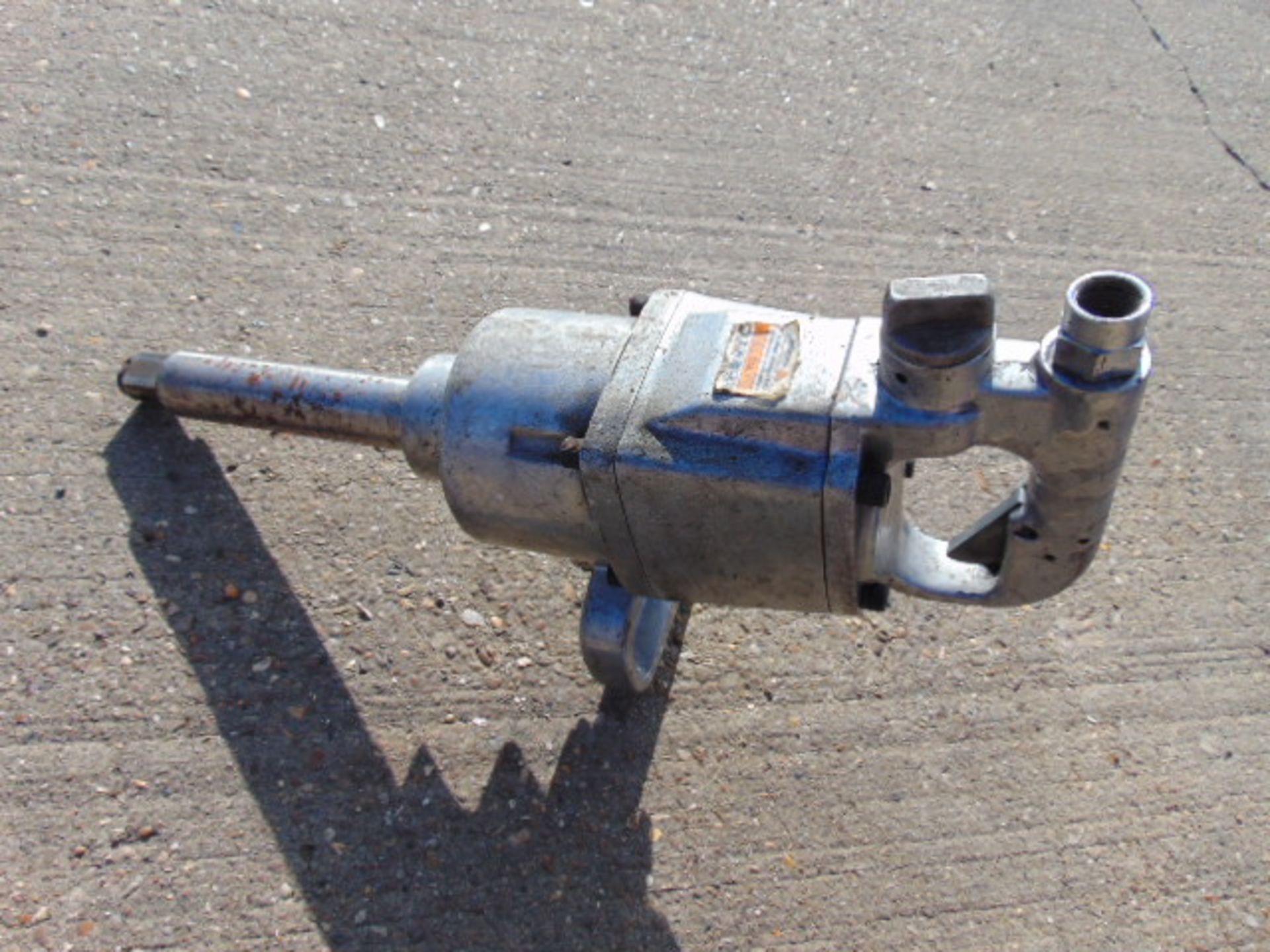 Predator 1" Heavy Duty Air Impact Wrench - Image 3 of 5