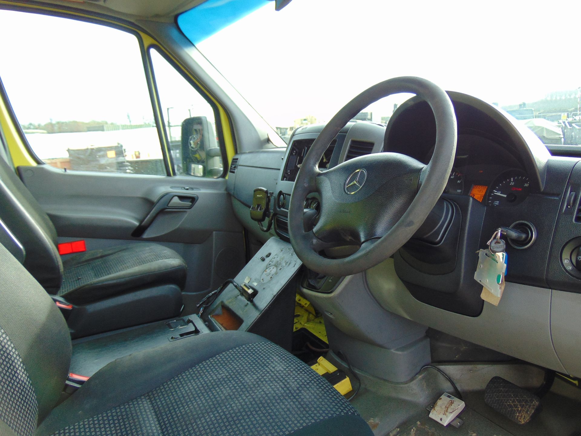 Mercedes Sprinter 515 CDI Turbo Diesel Ambulance - Bild 11 aus 21