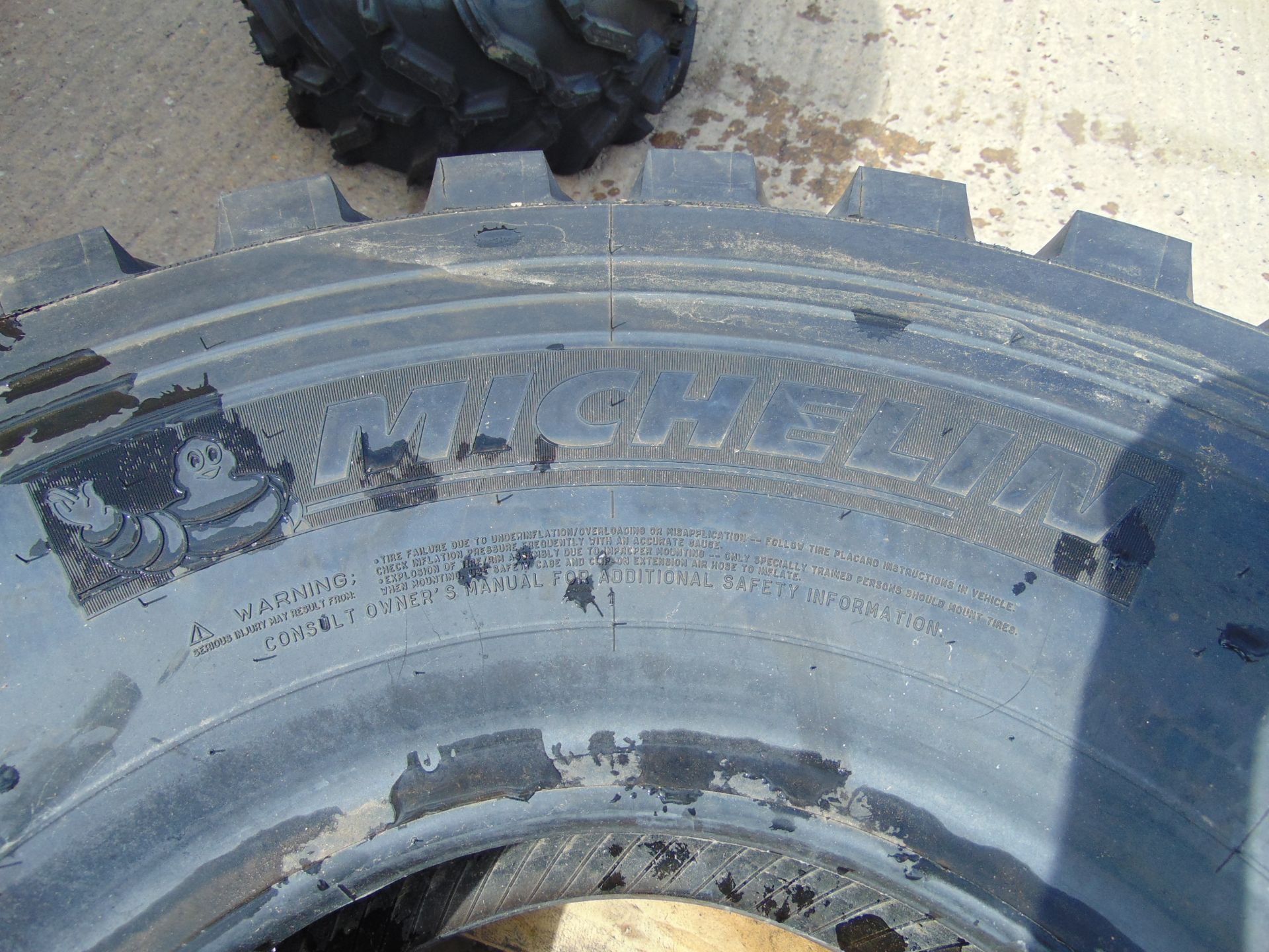 Michelin XZL 14.00 R20 Tyre - Image 2 of 6