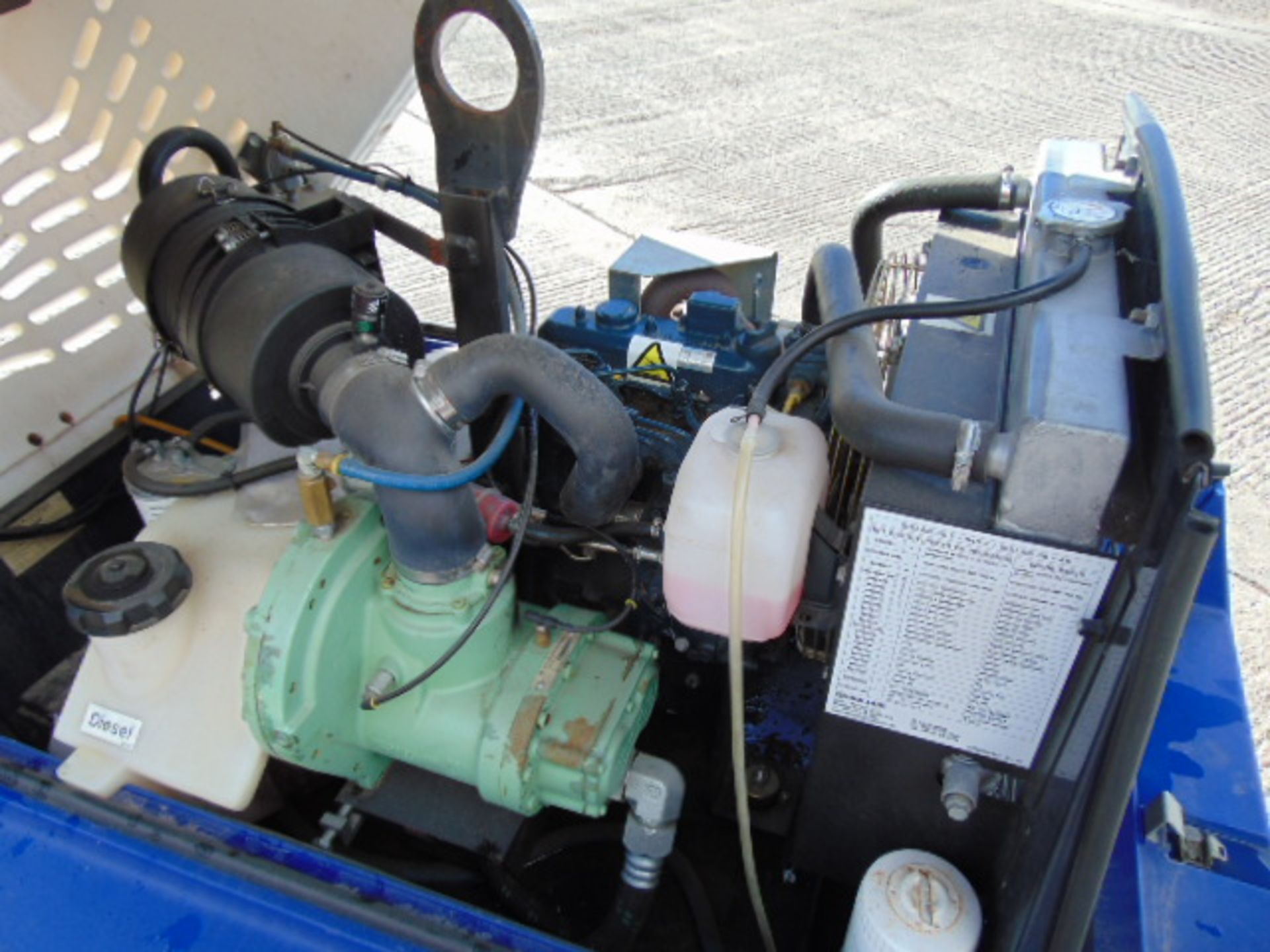 2013 Towable Sullair 2 Tool Kubota Diesel Air Compressor - Image 11 of 19