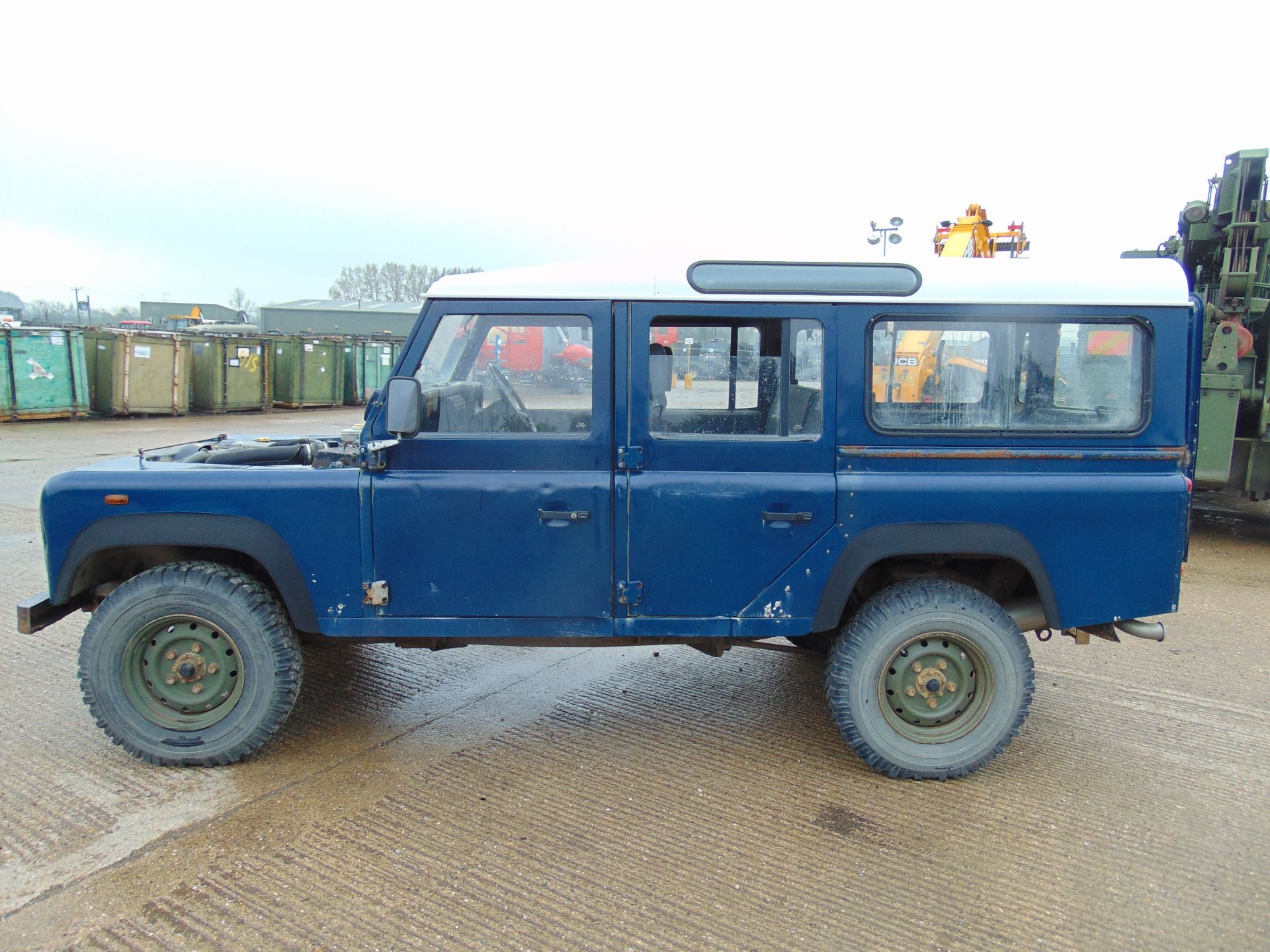 Land Rover Defender 110 TD5 Station Wagon - Image 4 of 26