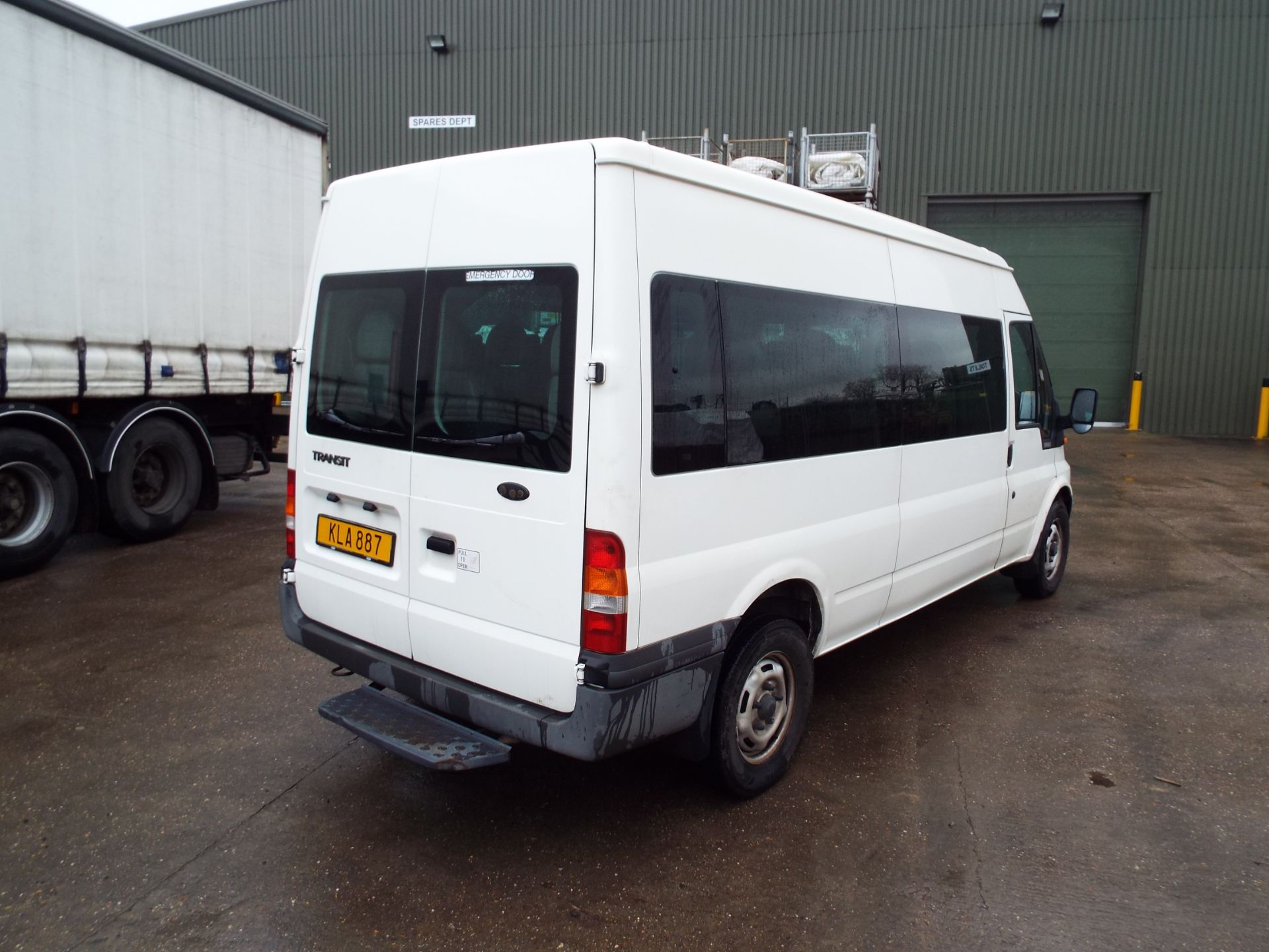 Ford Transit 11 Seat Minibus - Image 7 of 20