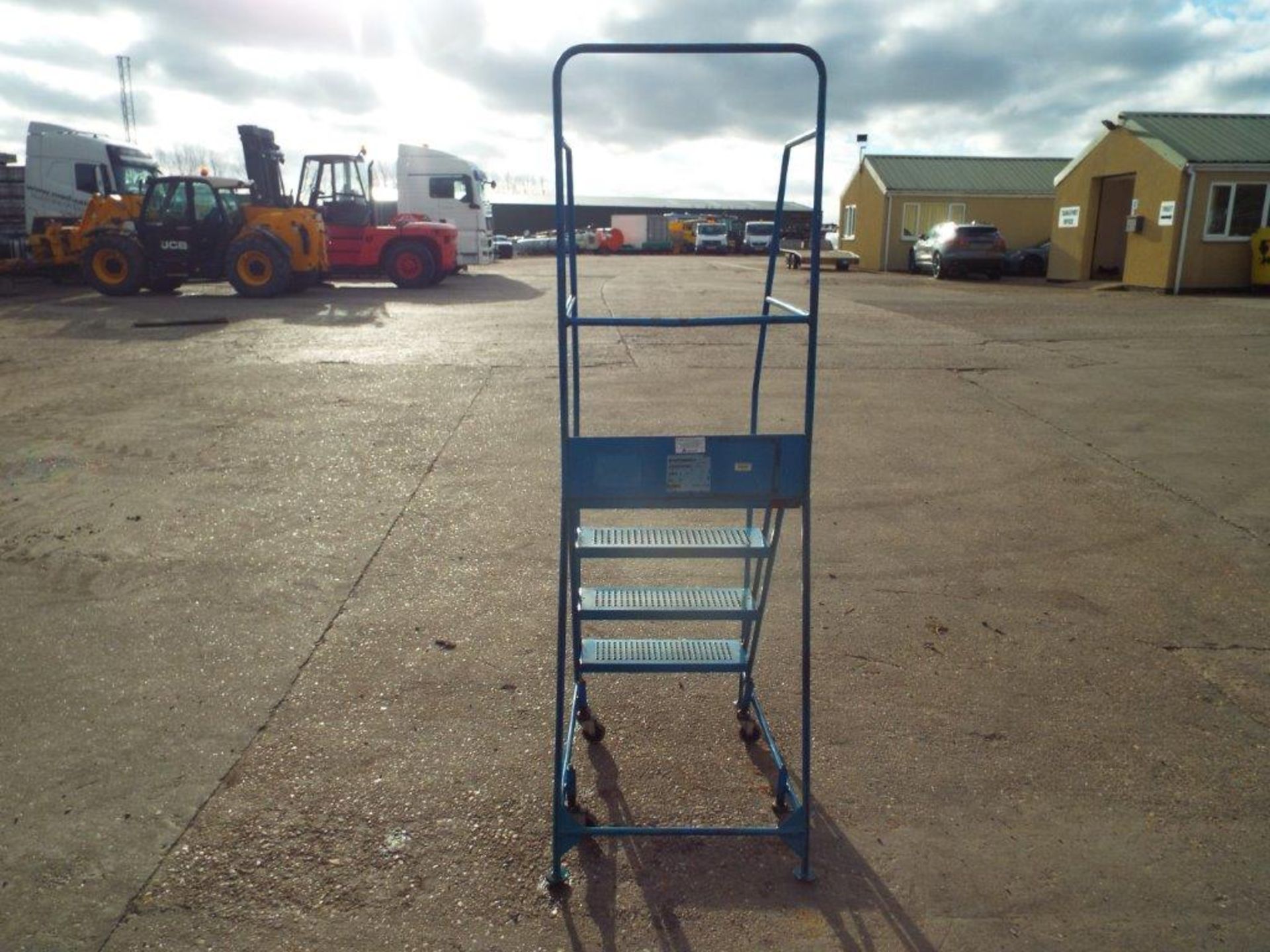 Klime-Ezee 4-Step mobile Warehouse Ladder - Image 5 of 8