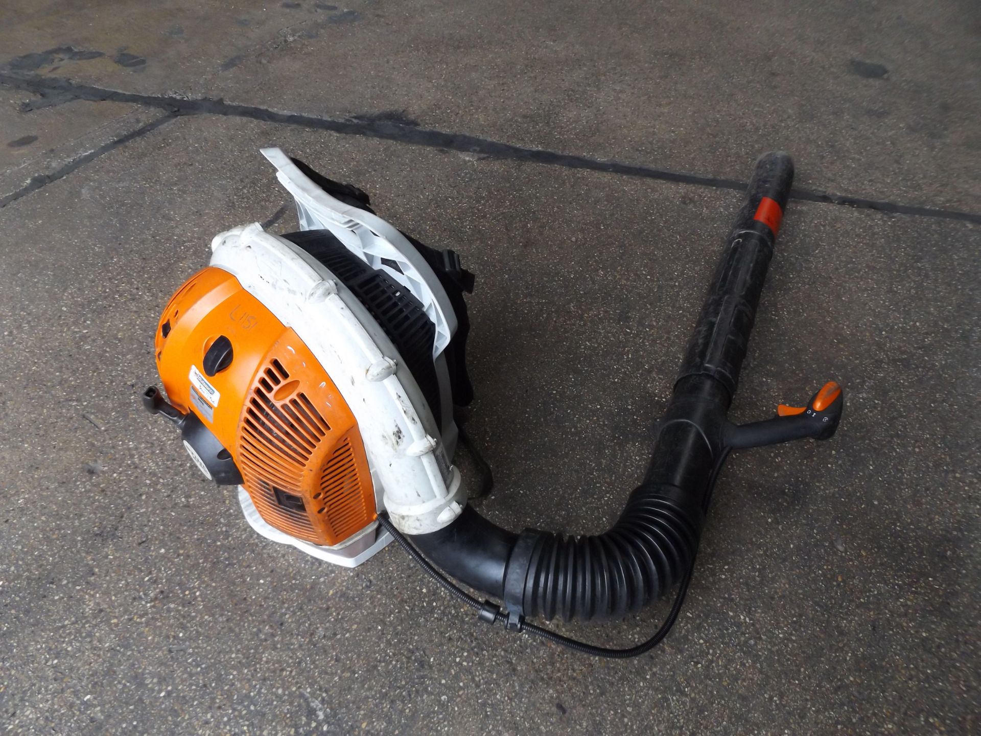 Stihl BR500 Low Noise Petrol Backpack Blower