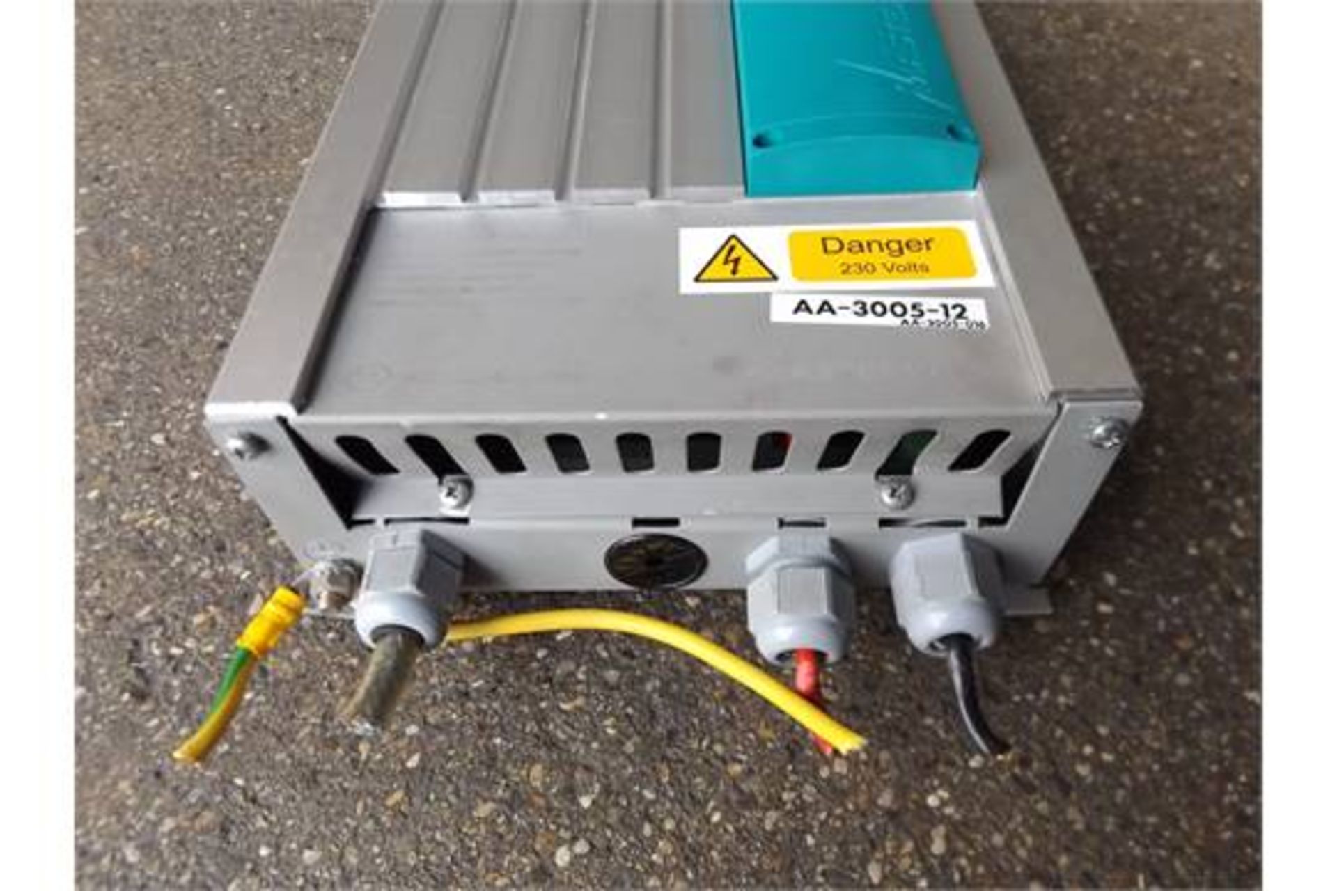 Mastervolt Mass 24/15-2 Automatic Battery Charger - Bild 7 aus 8