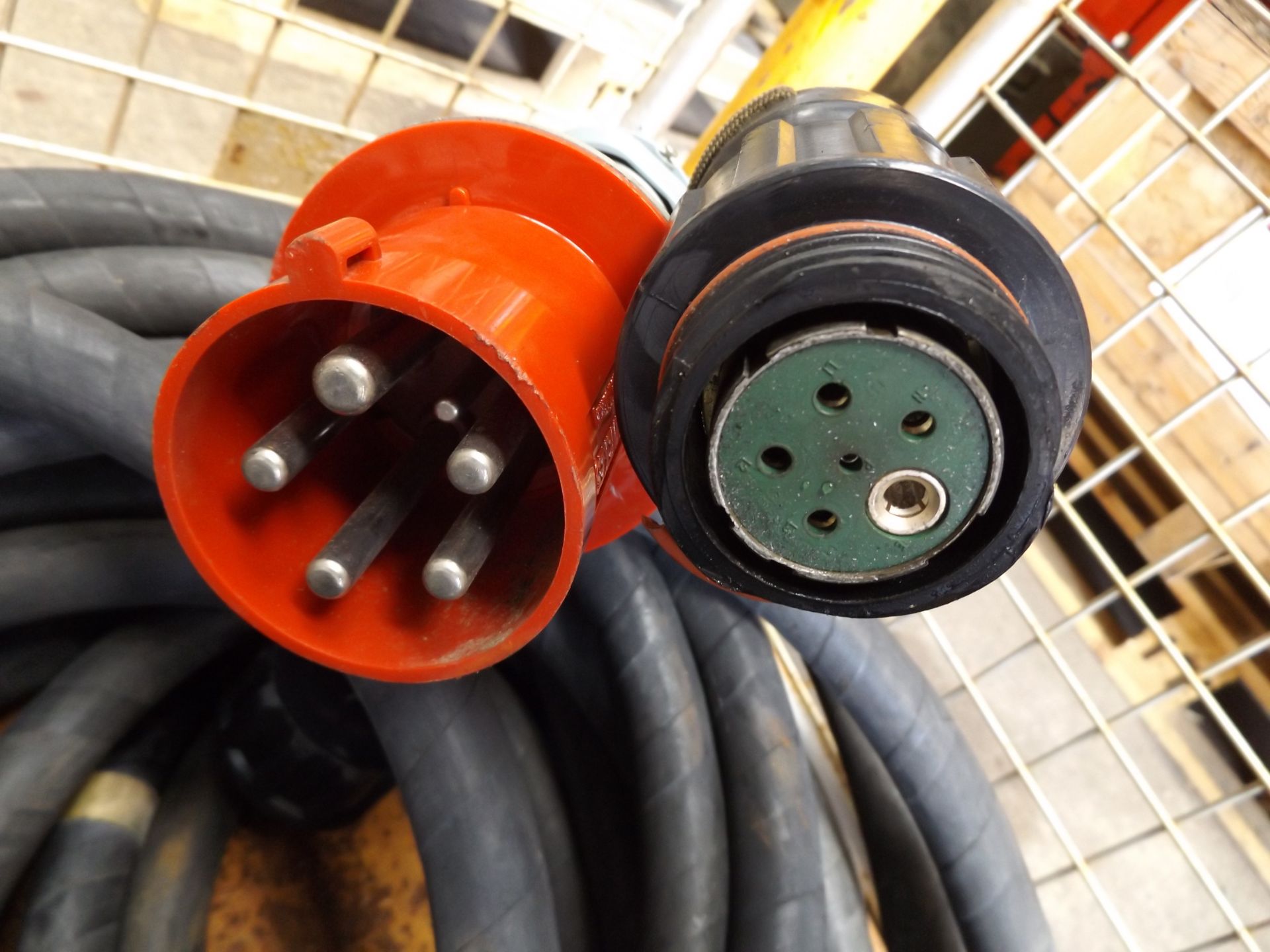 Mixed Stillage of Electrical Cable and Connectors - Image 3 of 8