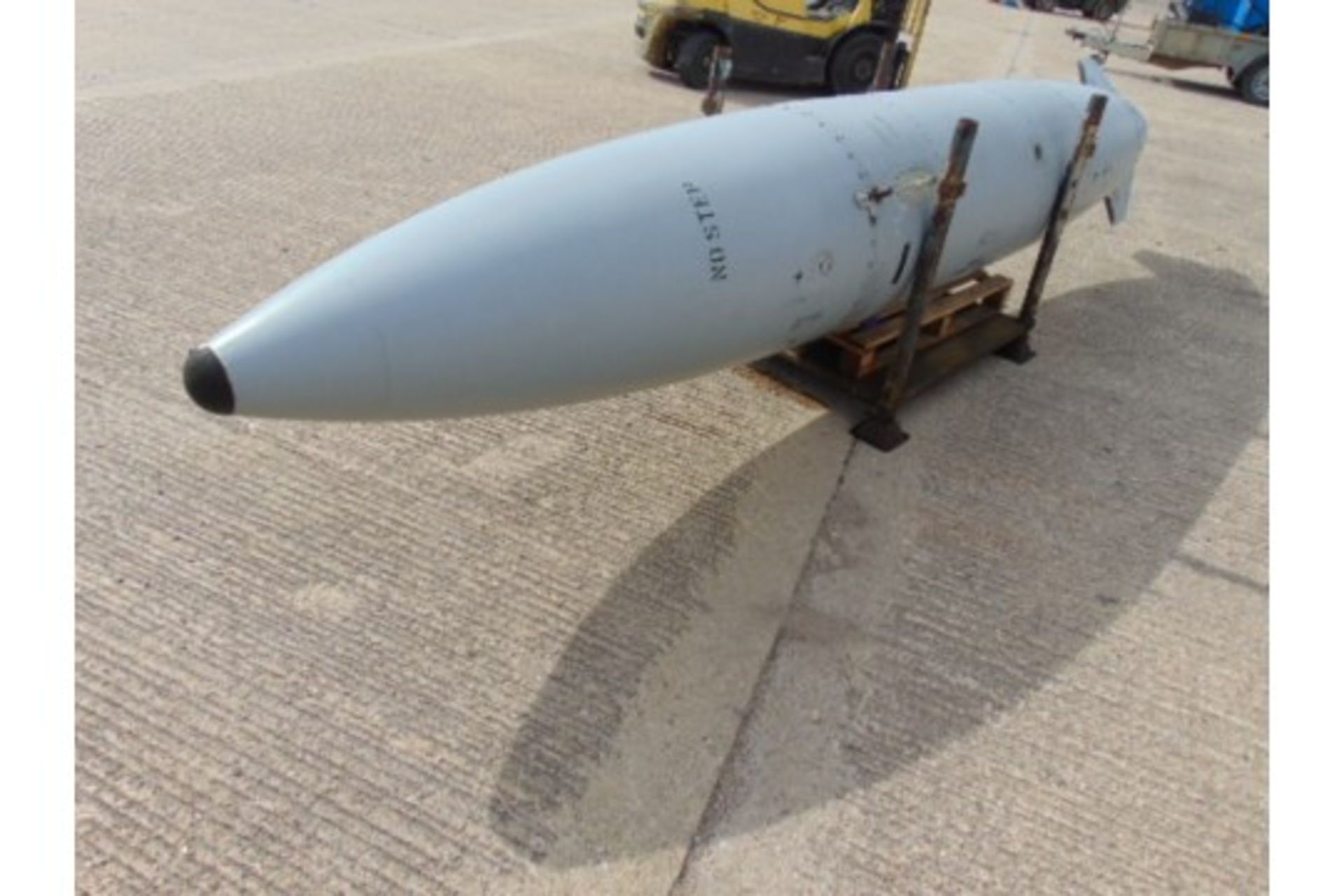 Tornado Strategic Bomber 1500 Litre External Fuel Tank / Drop tank - Bild 2 aus 9