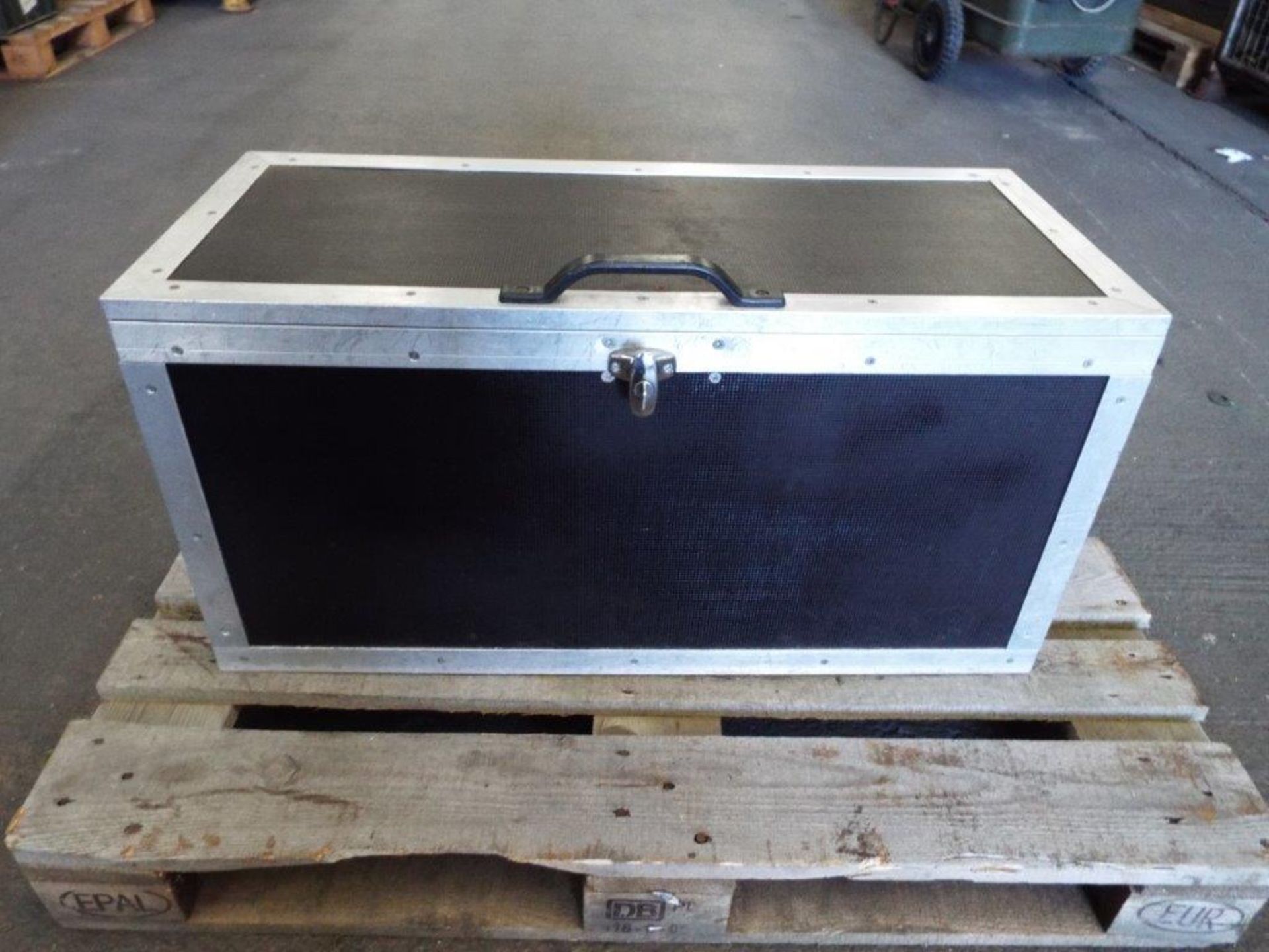 Heavy Duty Lockable Stowage Box - Bild 3 aus 11