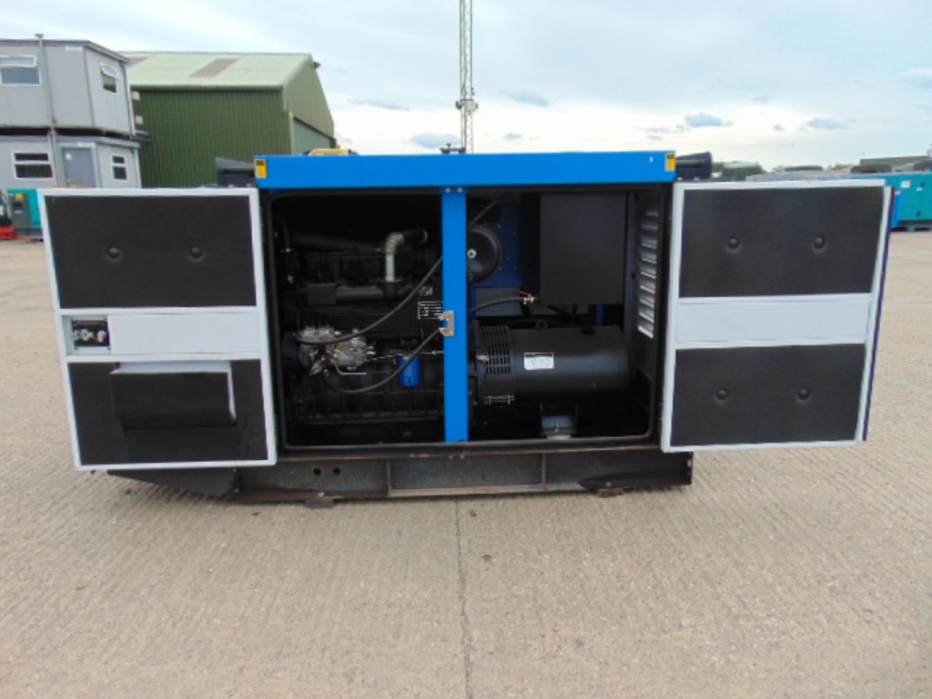 UNISSUED WITH TEST HOURS ONLY 50 KVA 3 Phase Silent Diesel Generator Set - Bild 11 aus 19