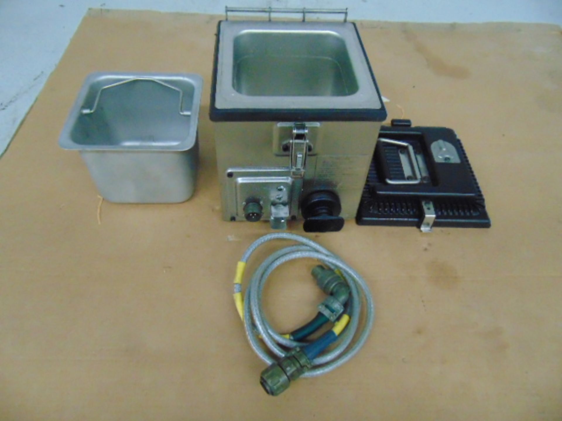 RAK15/2 15amp Electrothermal Cooking Vessel with Power Cable - Image 5 of 7