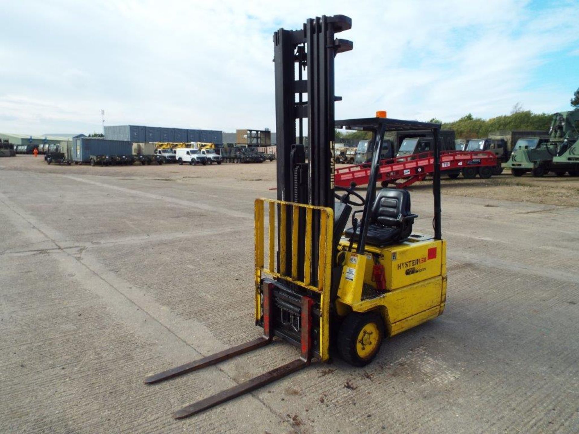 Hyster A1.50XL Electric Forklift with Sideshift - Image 3 of 26