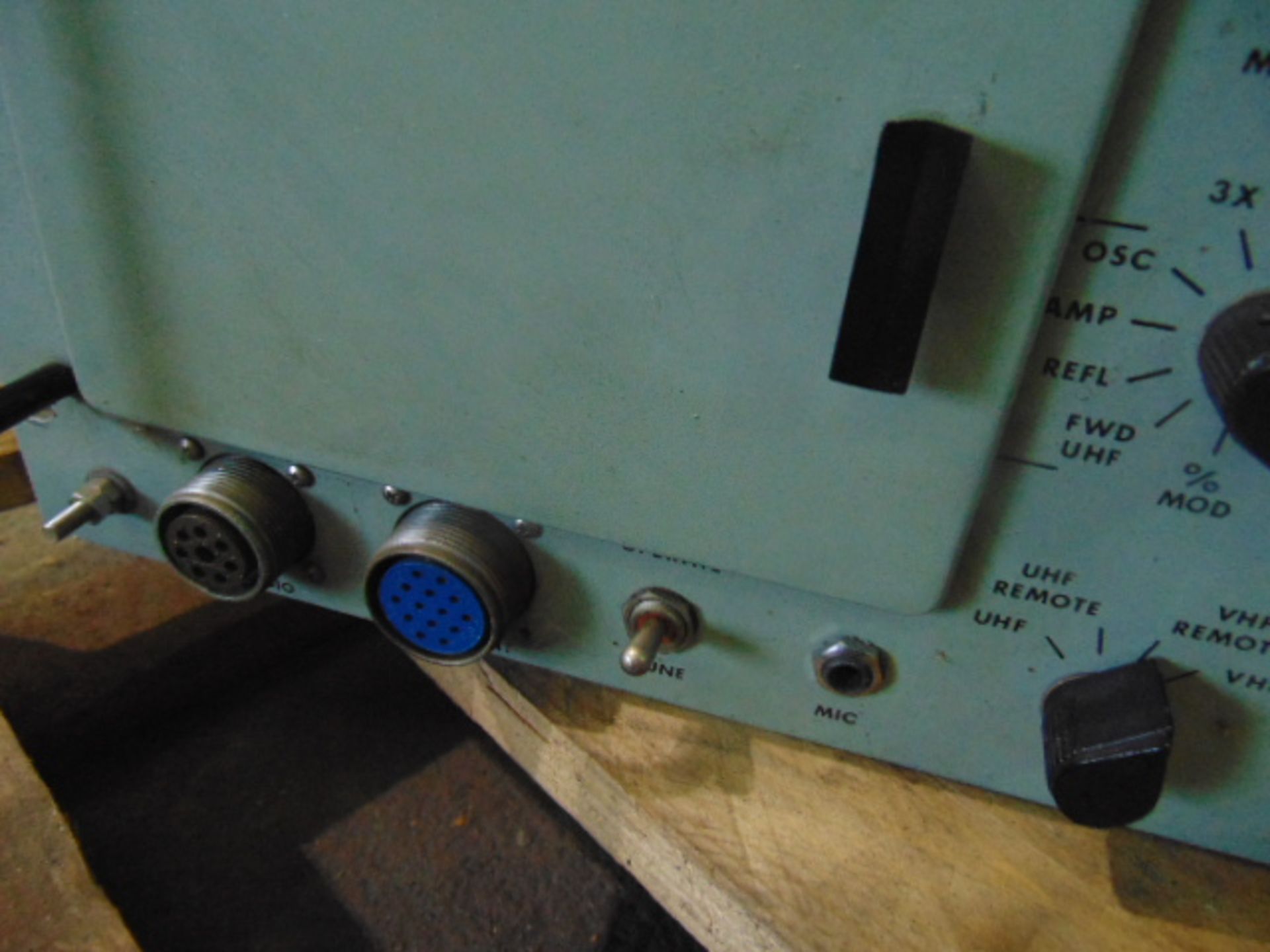 2 x Cossor CGR 1021 Radio Transmitter Cases - Image 6 of 9