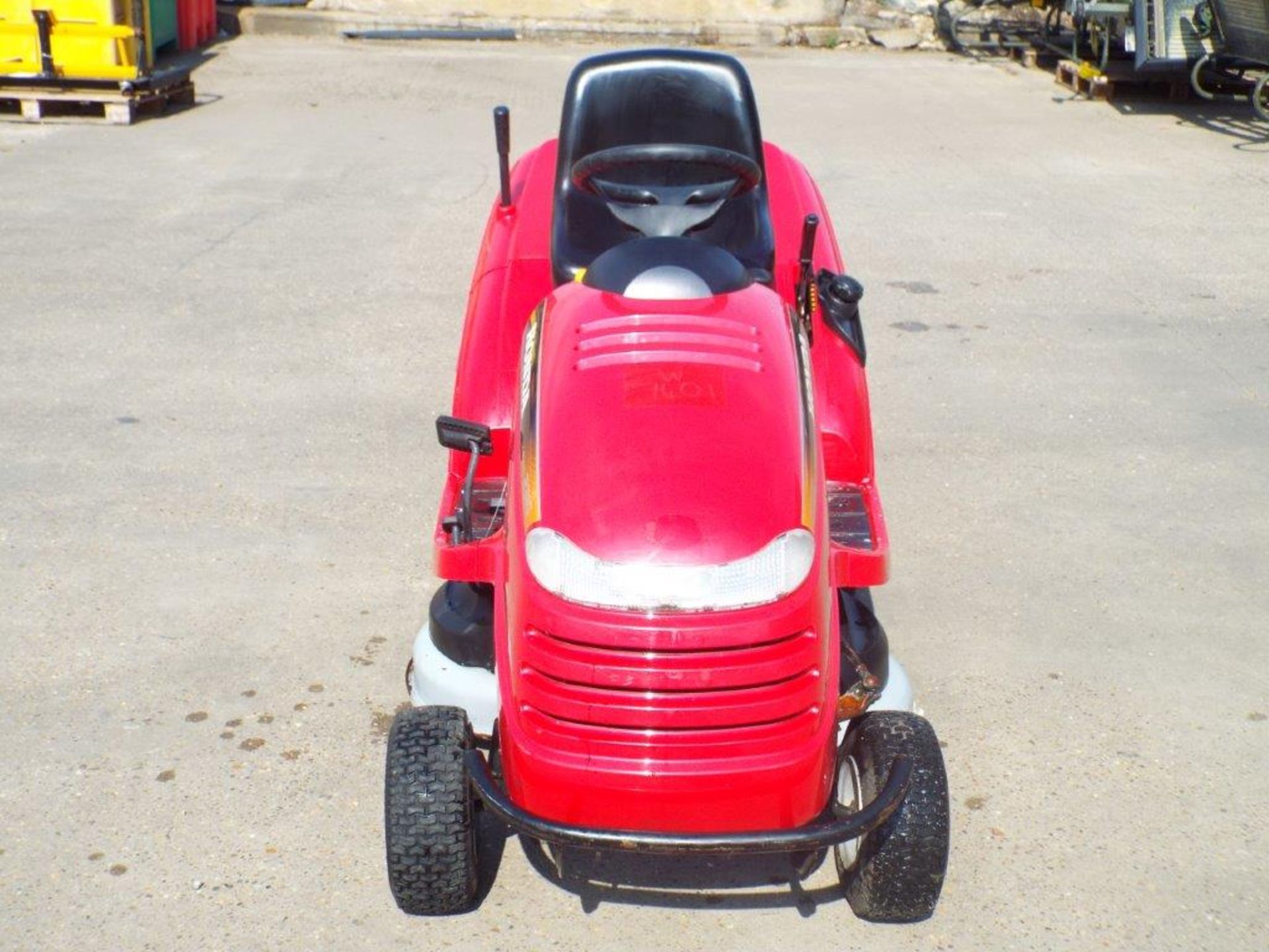 Honda HF2315 HME Ride On Mower with Grass Collector - Image 2 of 18