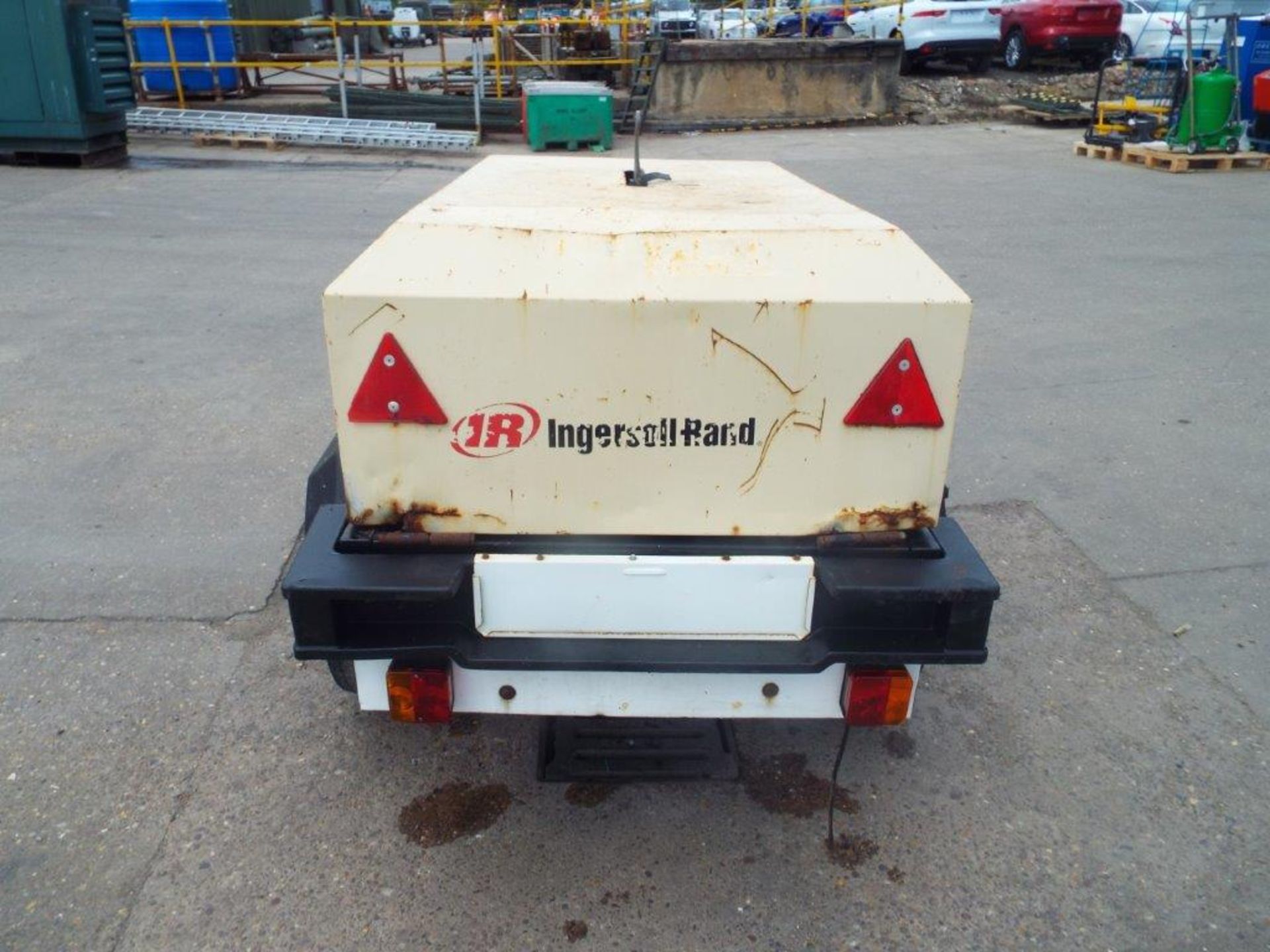 Ingersoll Rand 7/26 7 Bar Twin Tool Mobile Air Compressor - Image 4 of 18
